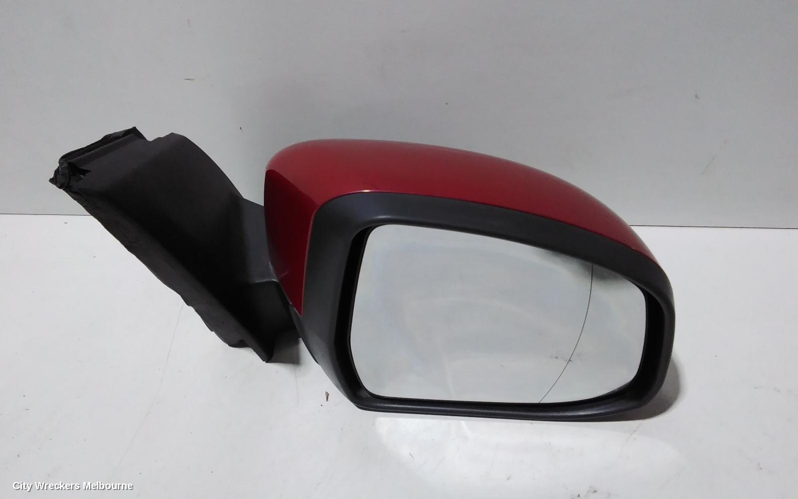 FORD FOCUS RIGHT DOOR MIRROR, LW, TITANIUM/ST, POWER FOLDING, HEATED & W/ PUDDLE LAMP TYPE, 05/2011 - 08/2015 - Image 2