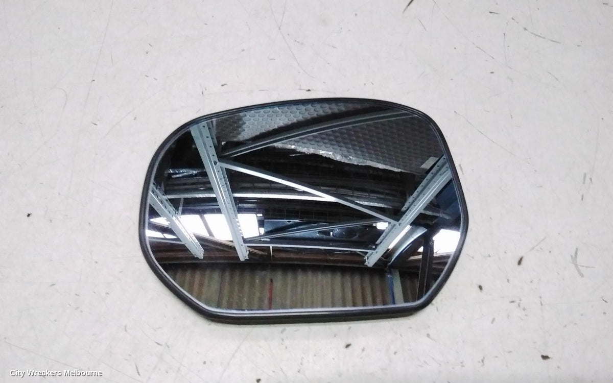 HONDA ODYSSEY LEFT DOOR MIRROR, RC1, POWER FOLD, COLOUR CODED, NON CAMERA & NON BLIND SPOT TYPE, 02/2014 - 03/2022 - Image 2