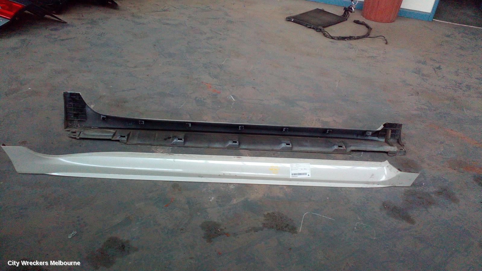 SUBARU OUTBACK SIDE STEP/SKIRT, 6TH GEN, RH SIDE, 08/2014 ONWARDS - Image 1