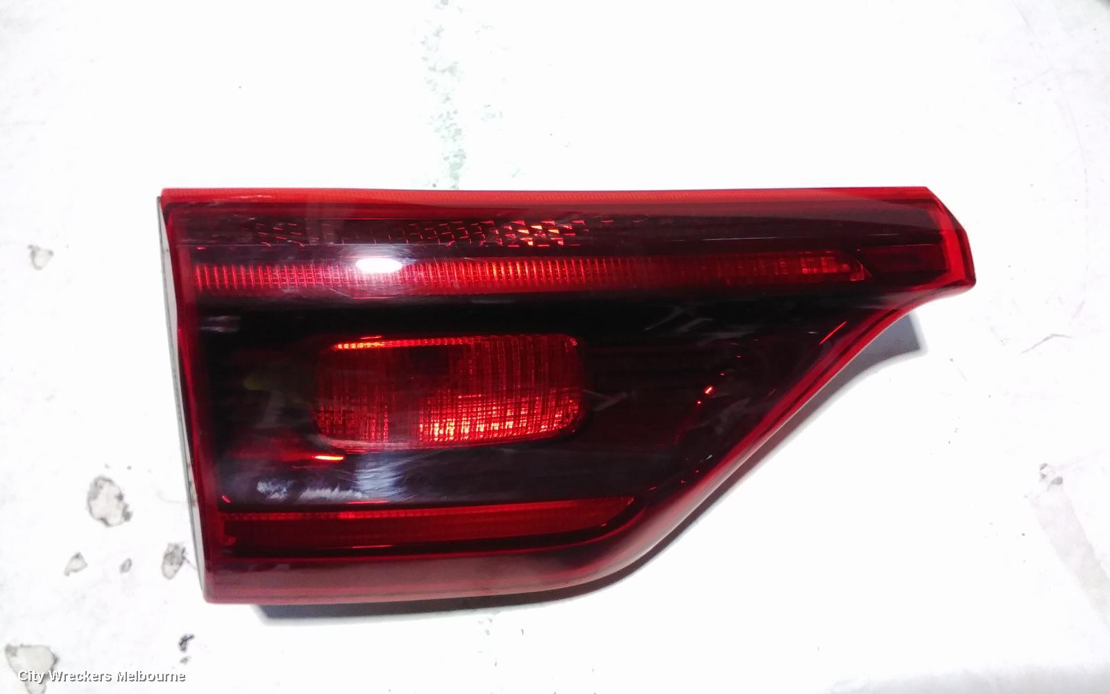 KIA SPORTAGE REAR GARNISH, TAILGATE LAMP (LH SIDE), SI PREMIUM/SI, QL, 07/2018 - 08/2021 - Image 2