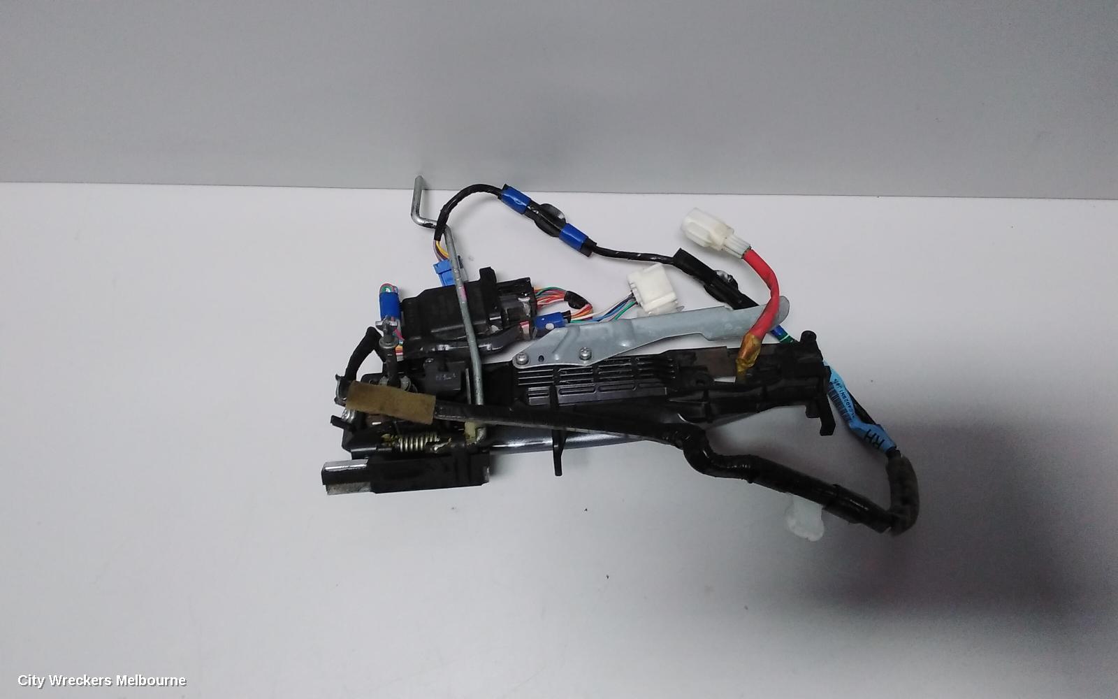 TOYOTA ESTIMA DOOR HANDLE, OUTER, RH FRONT, XR50, 05-19 - Image 3