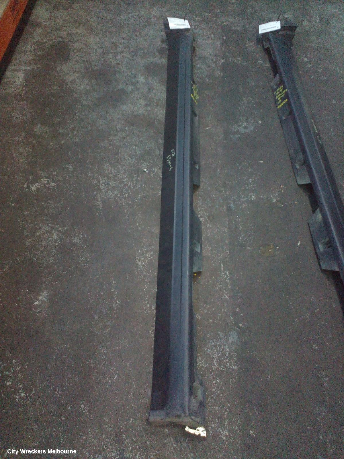 LAND ROVER DISCOVERY SPORT SIDE STEP/SKIRT, L550, 01/2015 ONWARDS - Image 1