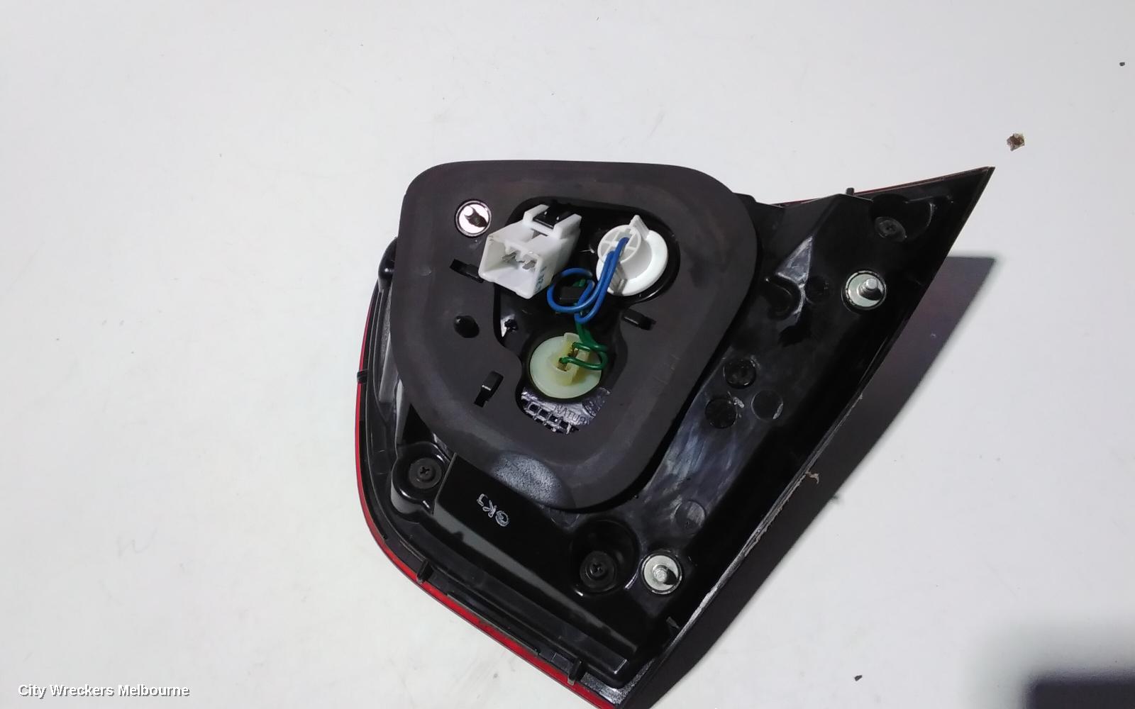 KIA RIO REAR GARNISH, TAILGATE LAMP (LH SIDE), UB, 3DR/5DR HATCH, LED TYPE, 08/2011 - 11/2016 - Image 3
