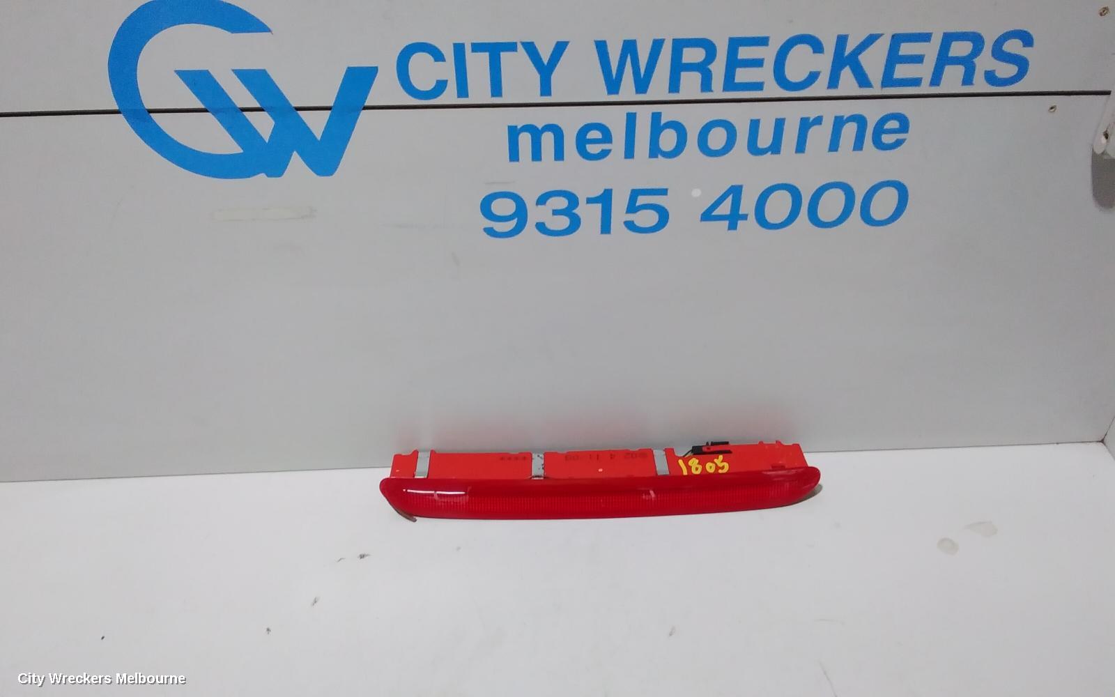 VOLKSWAGEN TIGUAN HIGH LEVEL STOPLIGHT, 5N 05/2008 - 09/2011 - Image 1