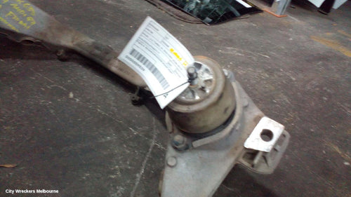 AUDI Q7 MOUNT, ENGINE MOUNT (RH SIDE), DIESEL, 3.0, TURBO, 4L, 09/2006 - 08/2015 - Image 1