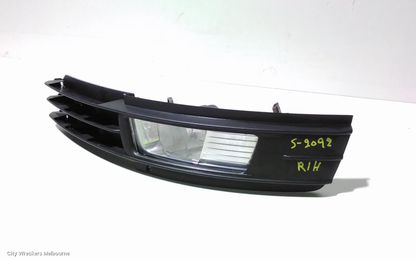 AUDI A6 RIGHT INDICATOR/FOG/SIDE, BUMPER FOGLAMP, C6/4F, A6, 10/2008 - 06/2011 - Image 3