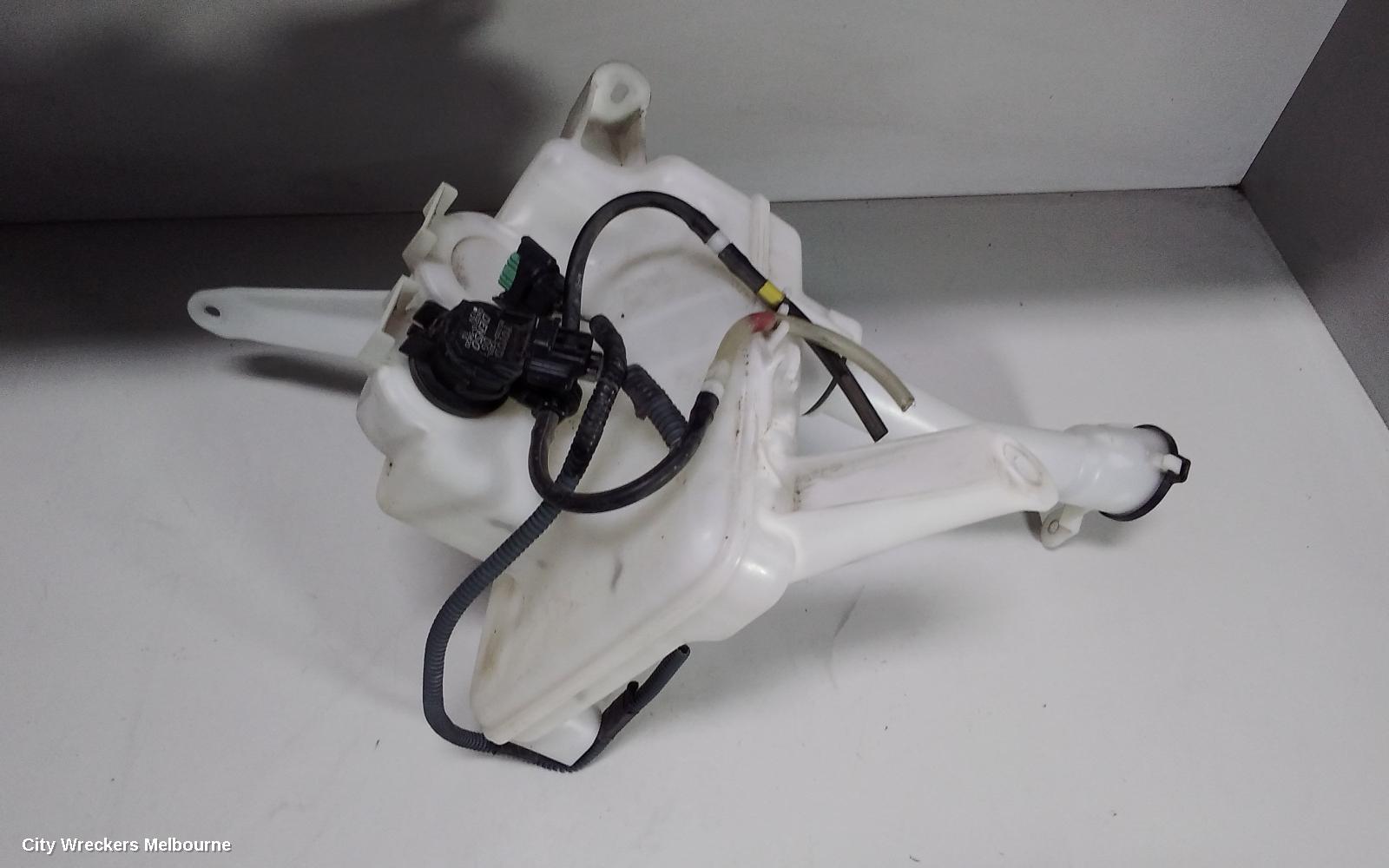 TOYOTA COROLLA WASHER BOTTLE, ZRE182R, HATCH, NON H/LAMP WASHER TYPE, 10/2012 - 06/2018 - Image 1