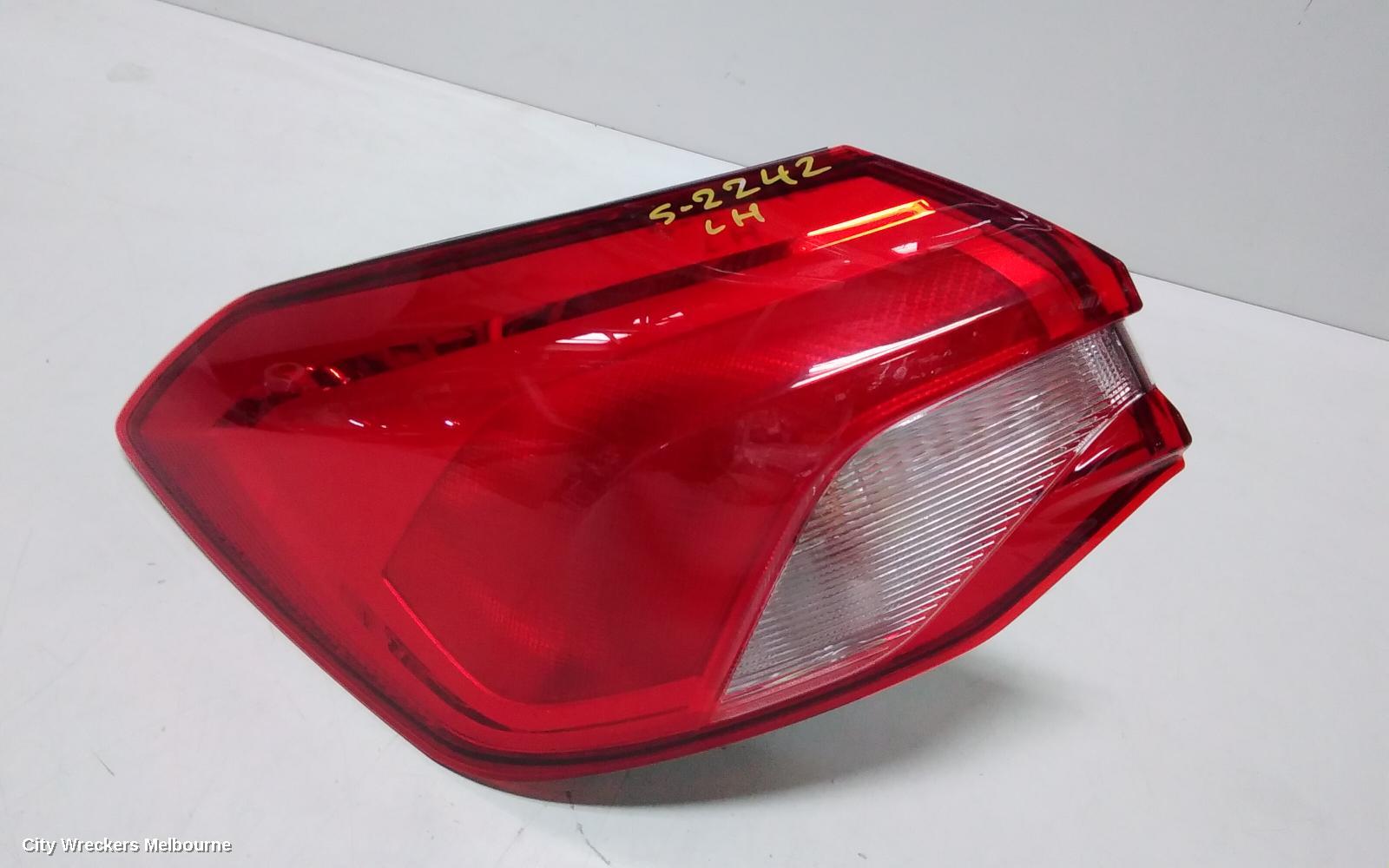 FORD FOCUS LEFT TAILLIGHT, SA, HATCH, NON LED TYPE, 10/2018 ONWARDS - Image 2