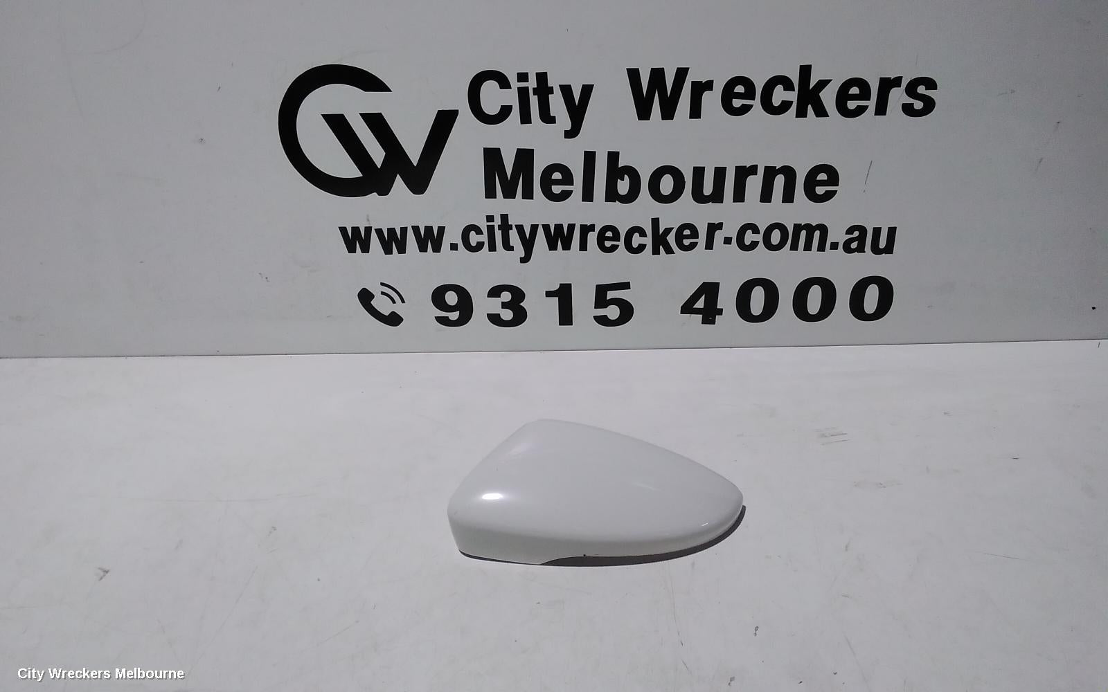 VOLKSWAGEN PASSAT LEFT DOOR MIRROR, 3C/MK6 B7, MANUAL FOLD, NON LANE CHANGE ASSIST TYPE (6XU/7Y0), 09/2010 - 05/2015 - Image 1