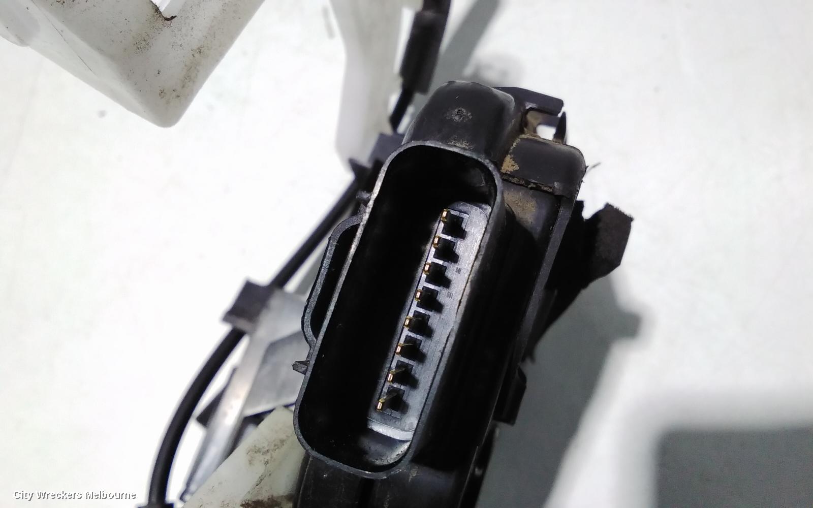 KIA CARNIVAL/GRAND CARNIVAL DOOR/BOOT/GATE LOCK, RIGHT FRONT DOOR LOCK, YP, 02/2015 - 10/2020 - Image 3