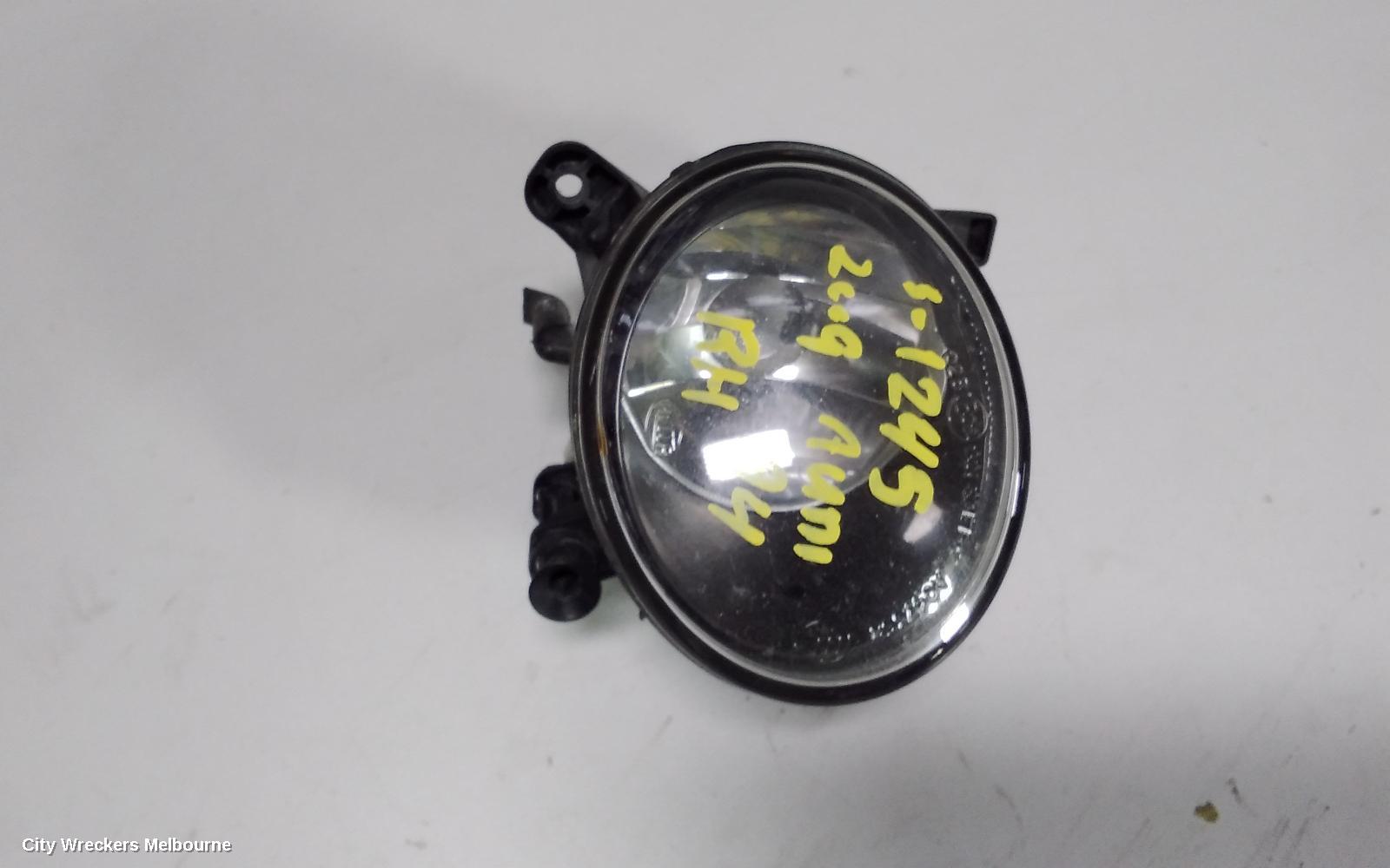 AUDI A4 RIGHT INDICATOR/FOG/SIDE, BUMPER FOGLAMP, B8 8K, 02/2008 - 06/2012 - Image 1