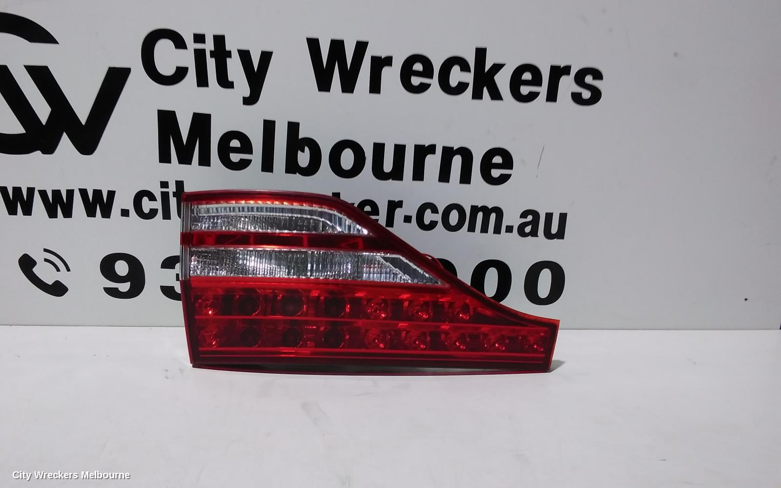 TOYOTA TARAGO REAR GARNISH, TAILGATE LAMP (RH SIDE), ACR50R, 03/2006 - 12/2008 - Image 2