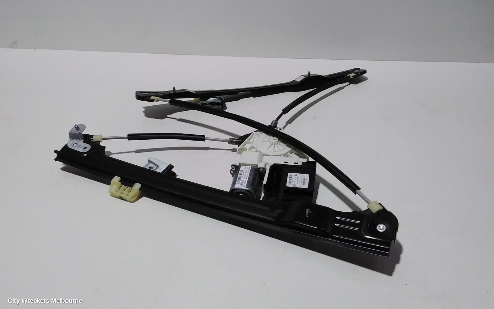 VOLKSWAGEN CADDY LEFT FRONT WINDOW REG/MOTOR, 2KN, POWER, 12/2015 - 02/2021 - Image 1