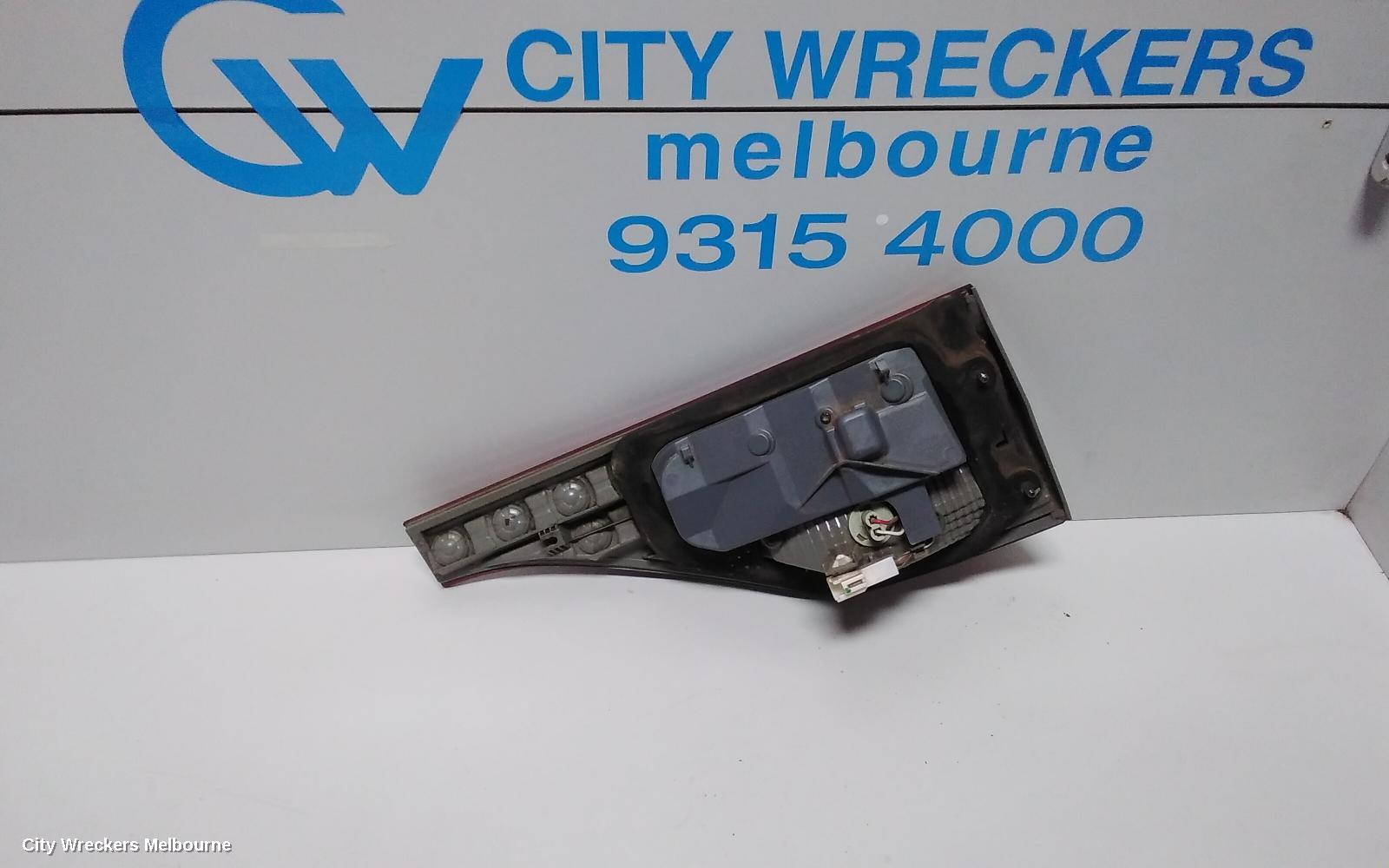 TOYOTA ESTIMA REAR GARNISH, TAILGATE LAMP (LH SIDE), LENS# 28-194, XR50, 05-08 (IMPORT) - Image 3