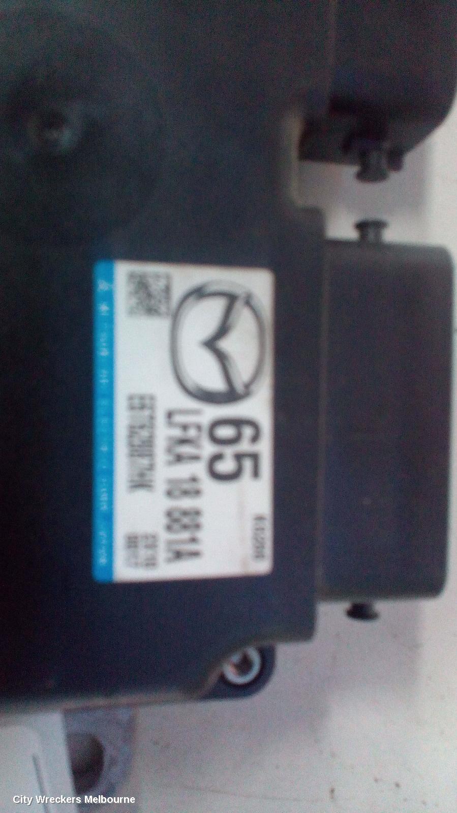 MAZDA 3 ECU, ENGINE ECU, 2.0, LF, PETROL, MANUAL T/M TYPE, ECU ONLY, BL, 09/2011 - 10/2013 - Image 1