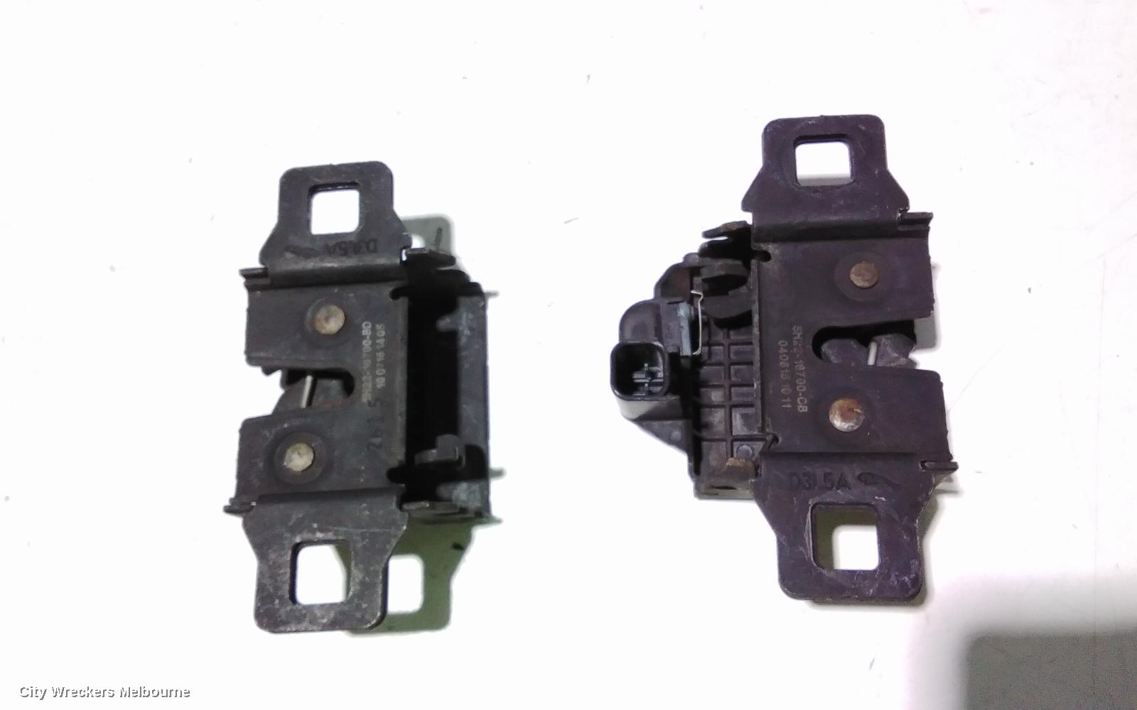 LAND ROVER RANGEROVER SPORT BONNET LOCK/SUPPORT, L494, 12/2013 - 04/2022 - Image 3