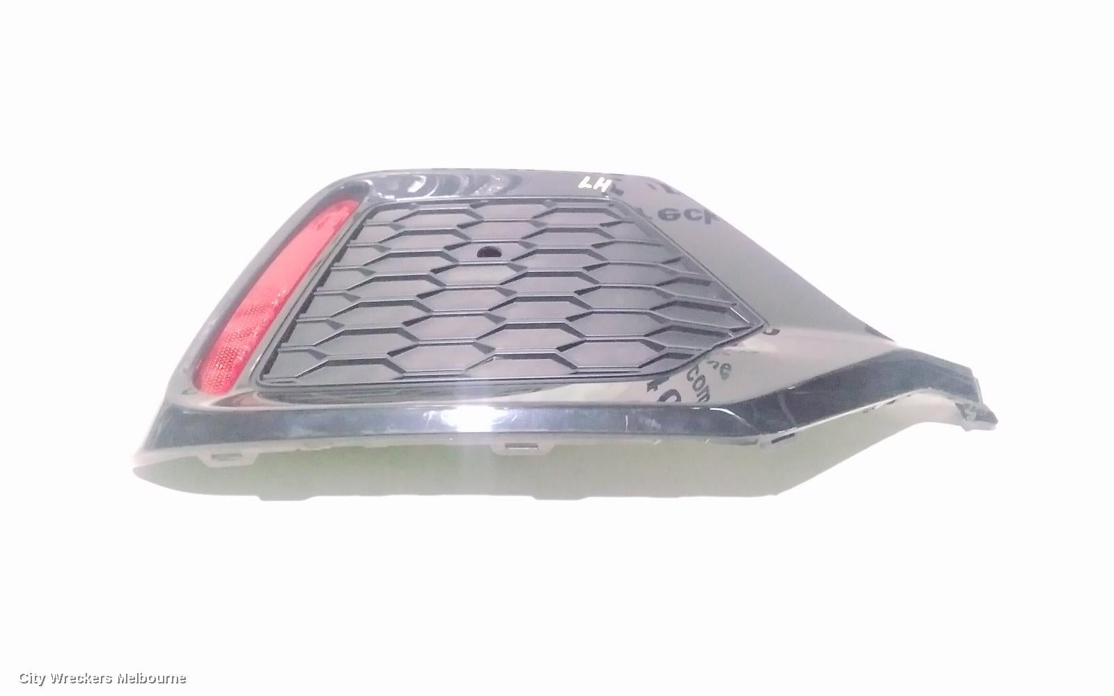 HONDA CIVIC LEFT TAILLIGHT, BUMPER REFLECTOR, HATCH, 10TH GEN, 05/2016 ONWARDS - Image 3