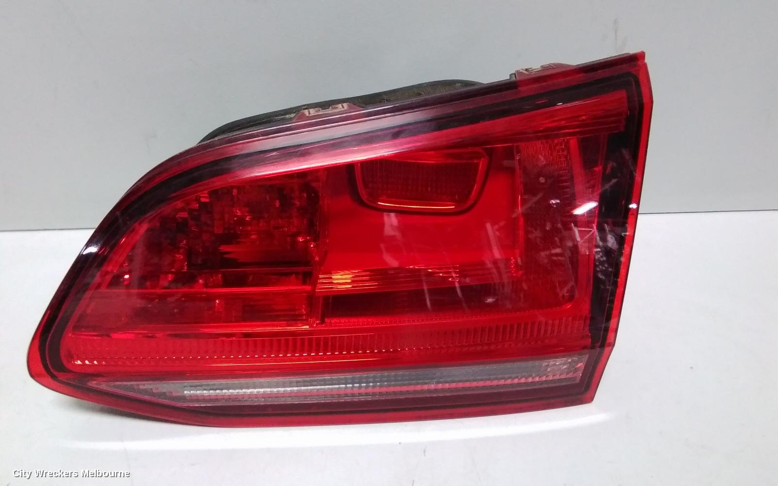 VOLKSWAGEN GOLF REAR GARNISH, TAILGATE LAMP (RH SIDE), GEN 7, WAGON, 08/2013 - 03/2017 - Image 2