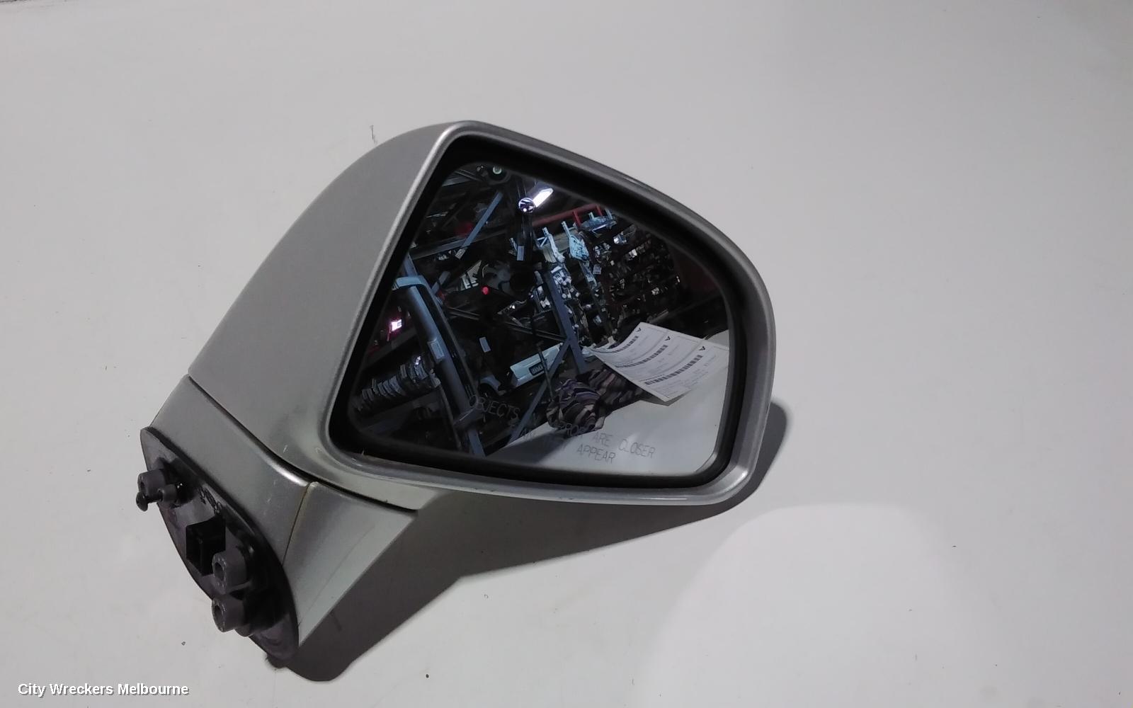 KIA RONDO RIGHT DOOR MIRROR, UN, NON INDICATOR TYPE, 12/2006 - 05/2013 - Image 1