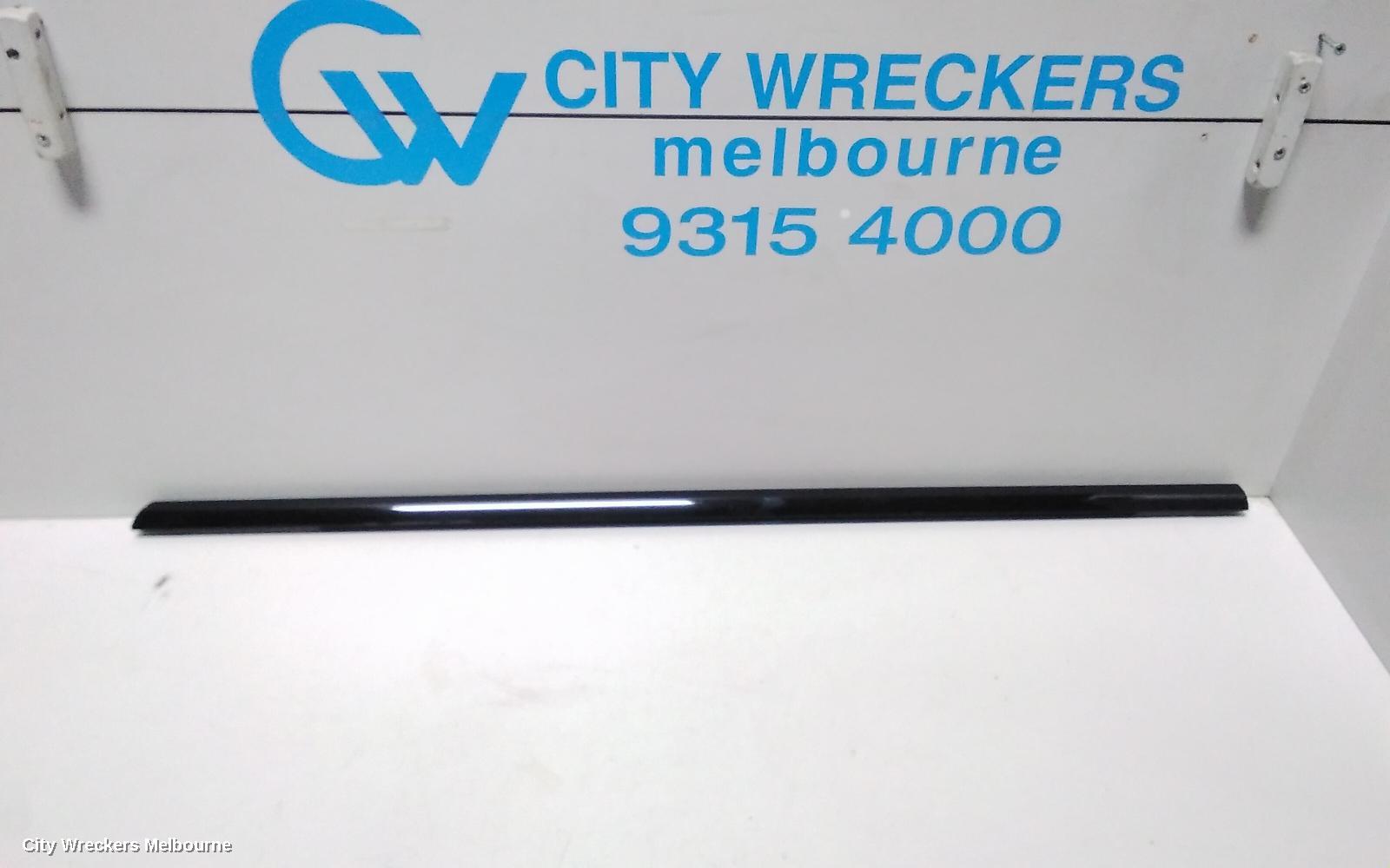 LAND ROVER RANGEROVER EVOQUE DOOR MOULD, RR MOULD: 72322, L538, 11/2011 - 01/2019 - Image 1
