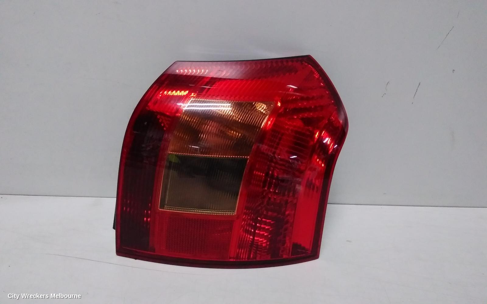 TOYOTA COROLLA RIGHT TAILLIGHT, ZZE122 (SOUTH AFRICA-VIN AHT), HATCH, 04/2003 - 08/2004 - Image 2