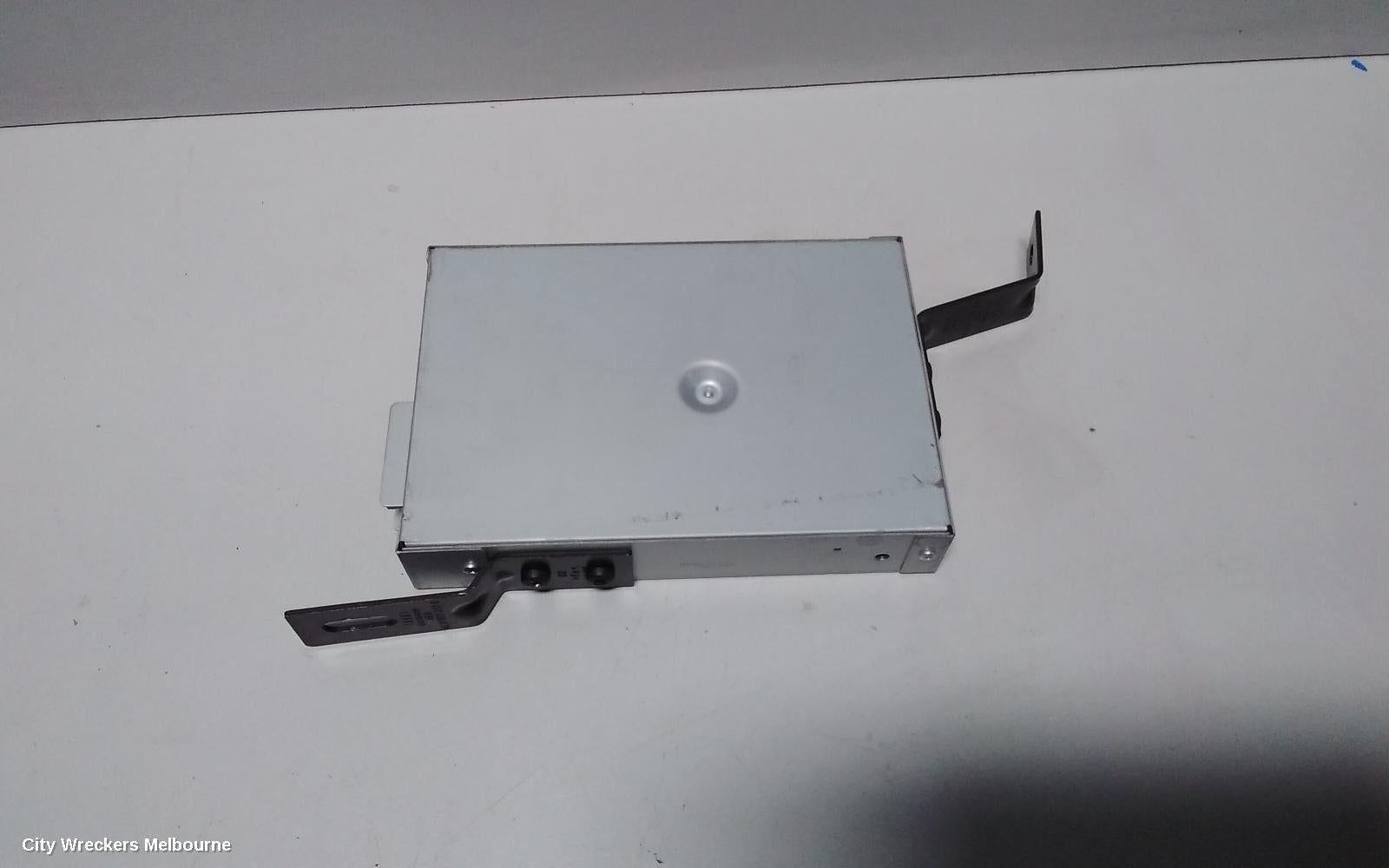 AUDI Q7, 4L, 09/2006 - 08/2015, REAR VIEW CAMERA CONTROL: 73152 - Image 2