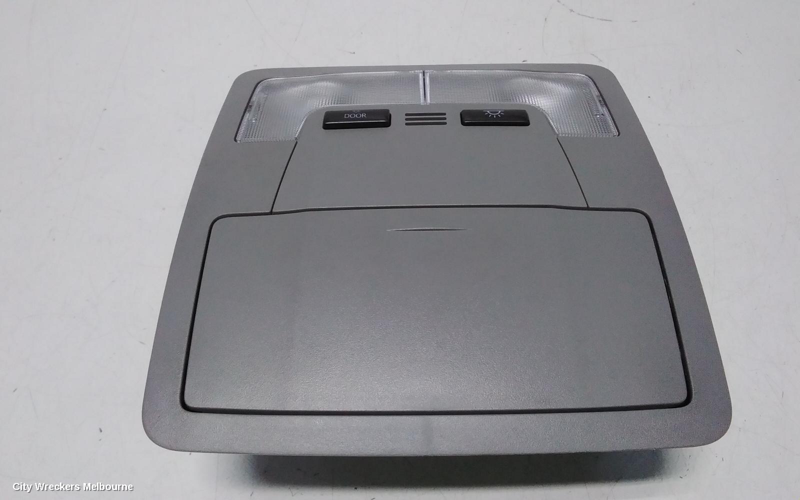 TOYOTA KLUGER COURTESY LIGHT, XU50 SERIES, 03/2014 - 02/2021 - Image 3