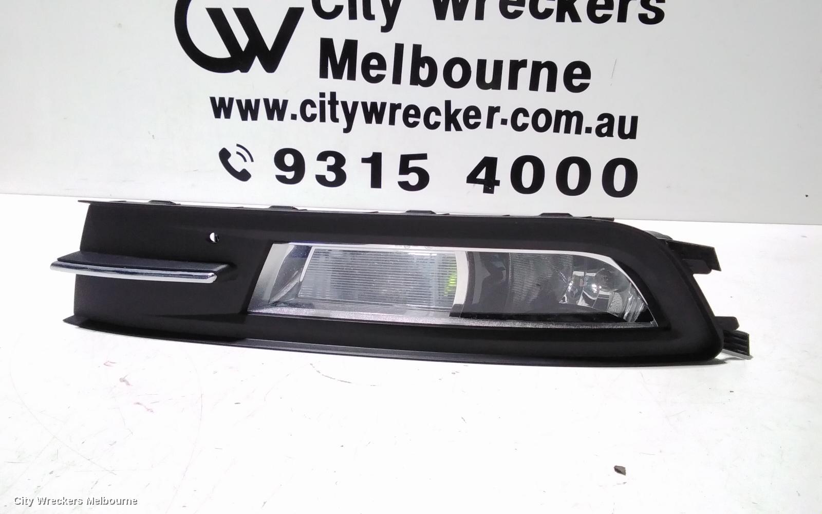 VOLKSWAGEN PASSAT LEFT INDICATOR/FOG/SIDE, B8/MK7, BUMPER FOGLAMP, STANDARD TYPE, 06/2015 - 10/2019 - Image 2