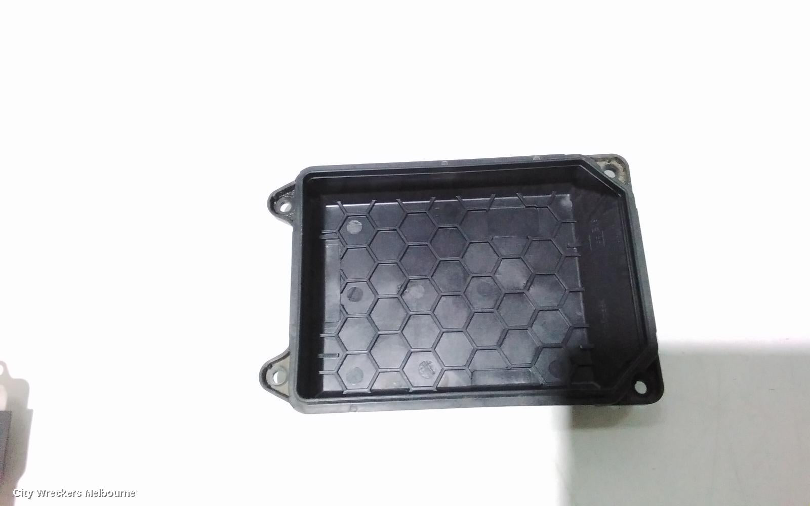 LEXUS RX SERIES RIGHT HEADLAMP, MCU3#, XENON, LENS# 48-66 KOITO, 08/2004 - 11/2005 - Image 3