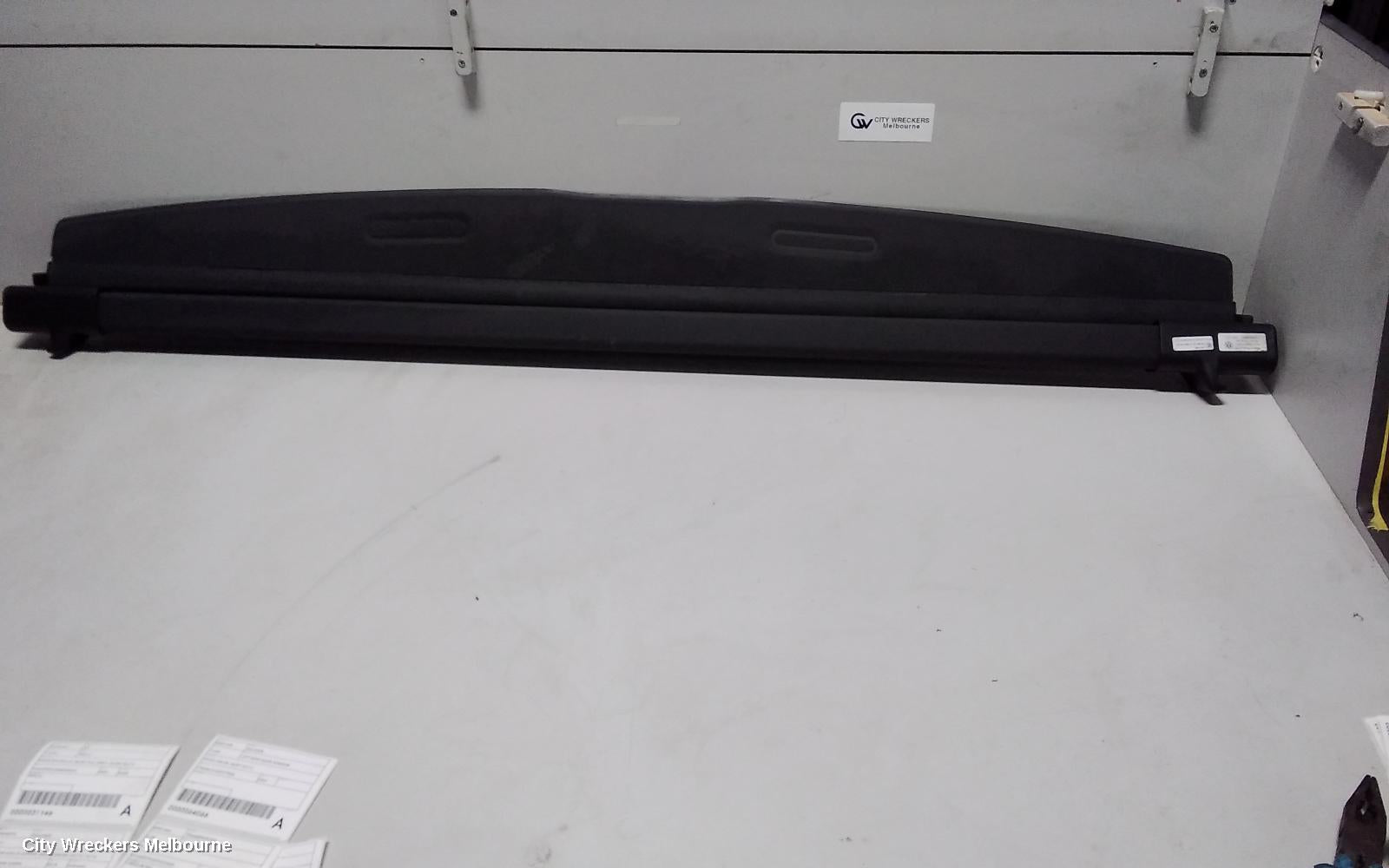 VOLKSWAGEN TRANSPORTER PARCEL SHELF CARGO BLIND, T6, 07/2015 - 08/2024 - Image 2