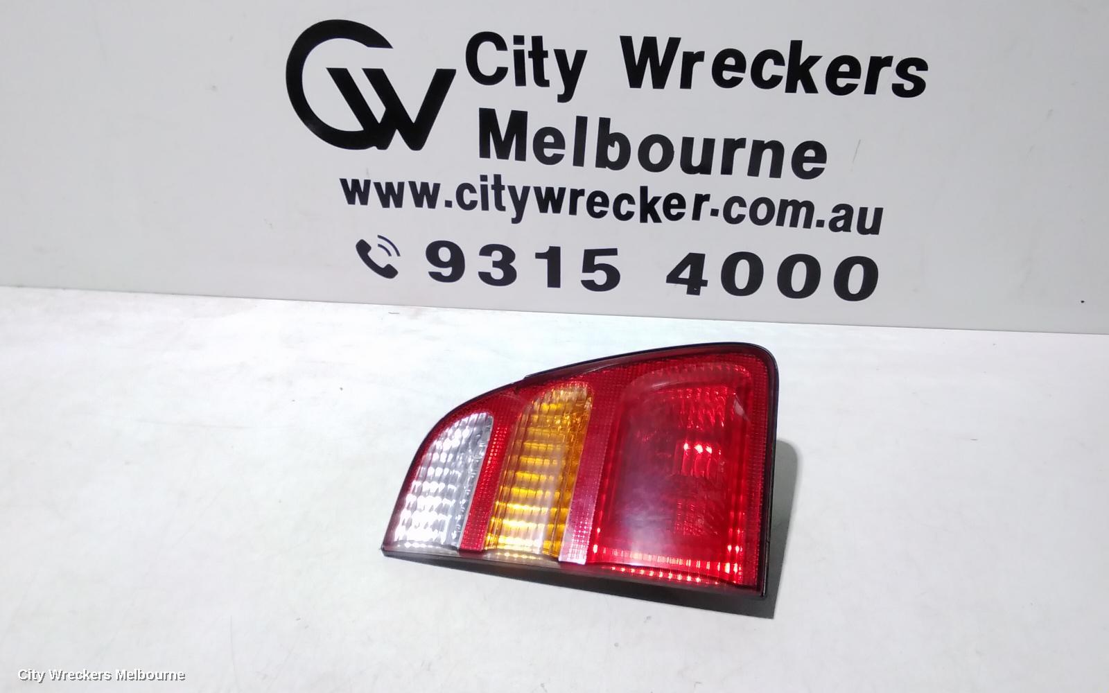 TOYOTA LANDCRUISER REAR GARNISH, 100 SERIES, TAILGATE LAMP (LH SIDE), 01/1998 - 08/2002 - Image 1