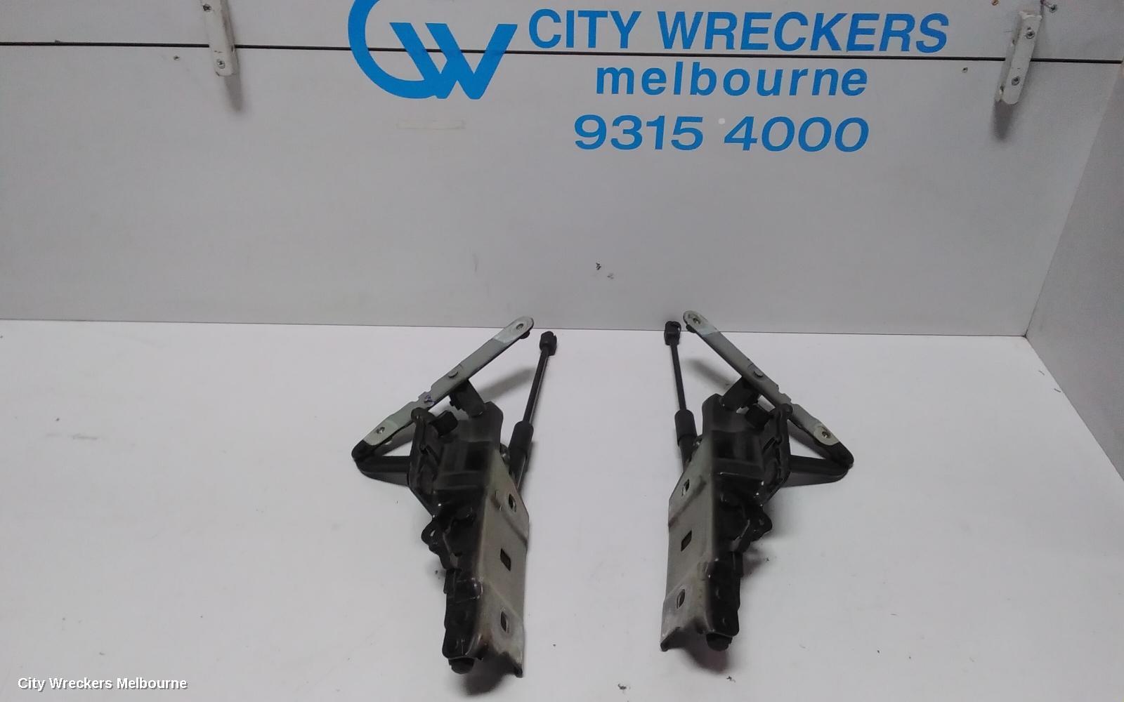 HOLDEN COMMODORE BONNET HINGE/STRUT, ZB, 10/2017 - 12/2020 - Image 3