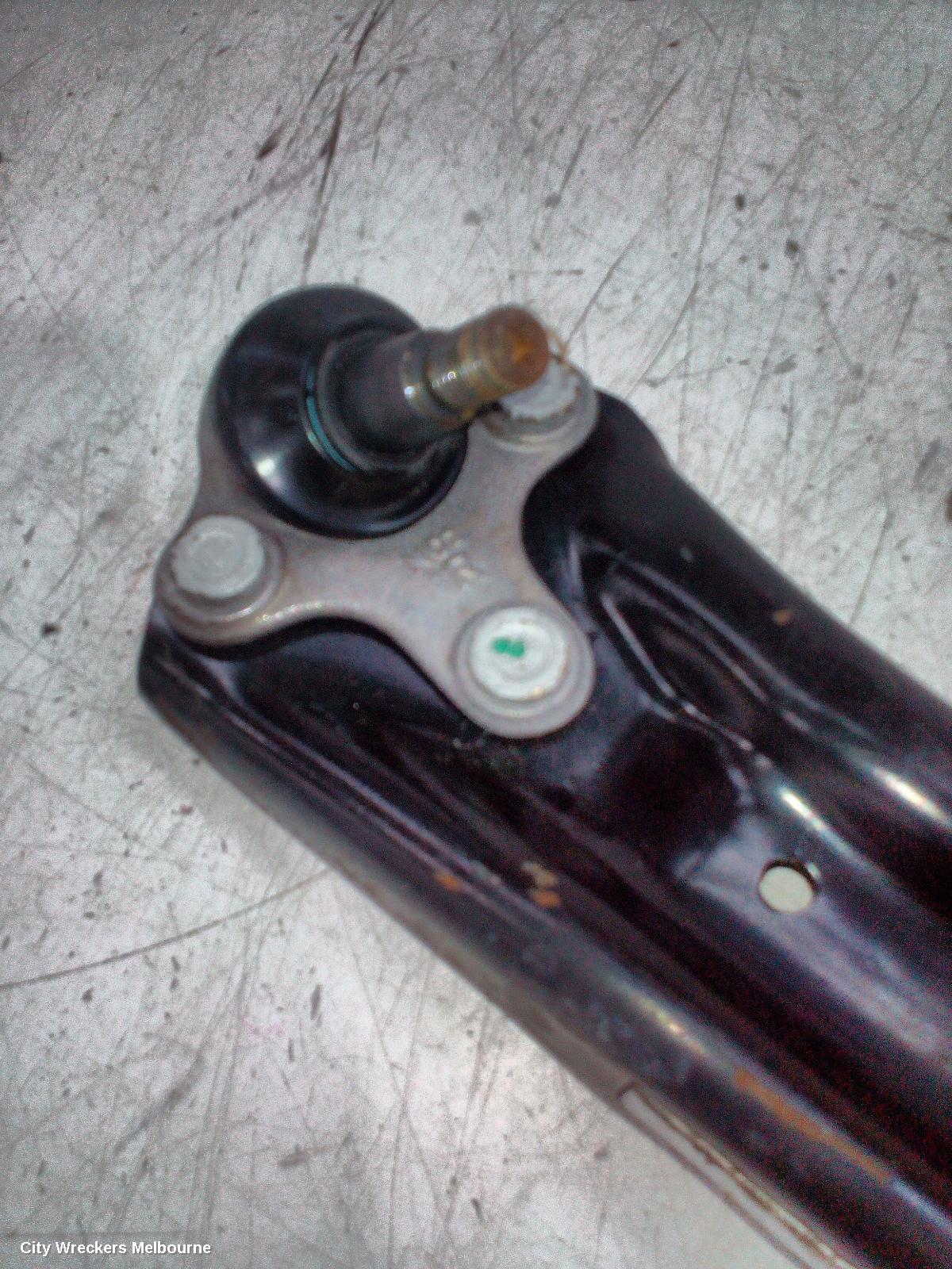 SKODA KAMIQ RIGHT FRONT LOWER CONTROL ARM, NW, 1.0, PETROL, 06/2020 ONWARDS - Image 3