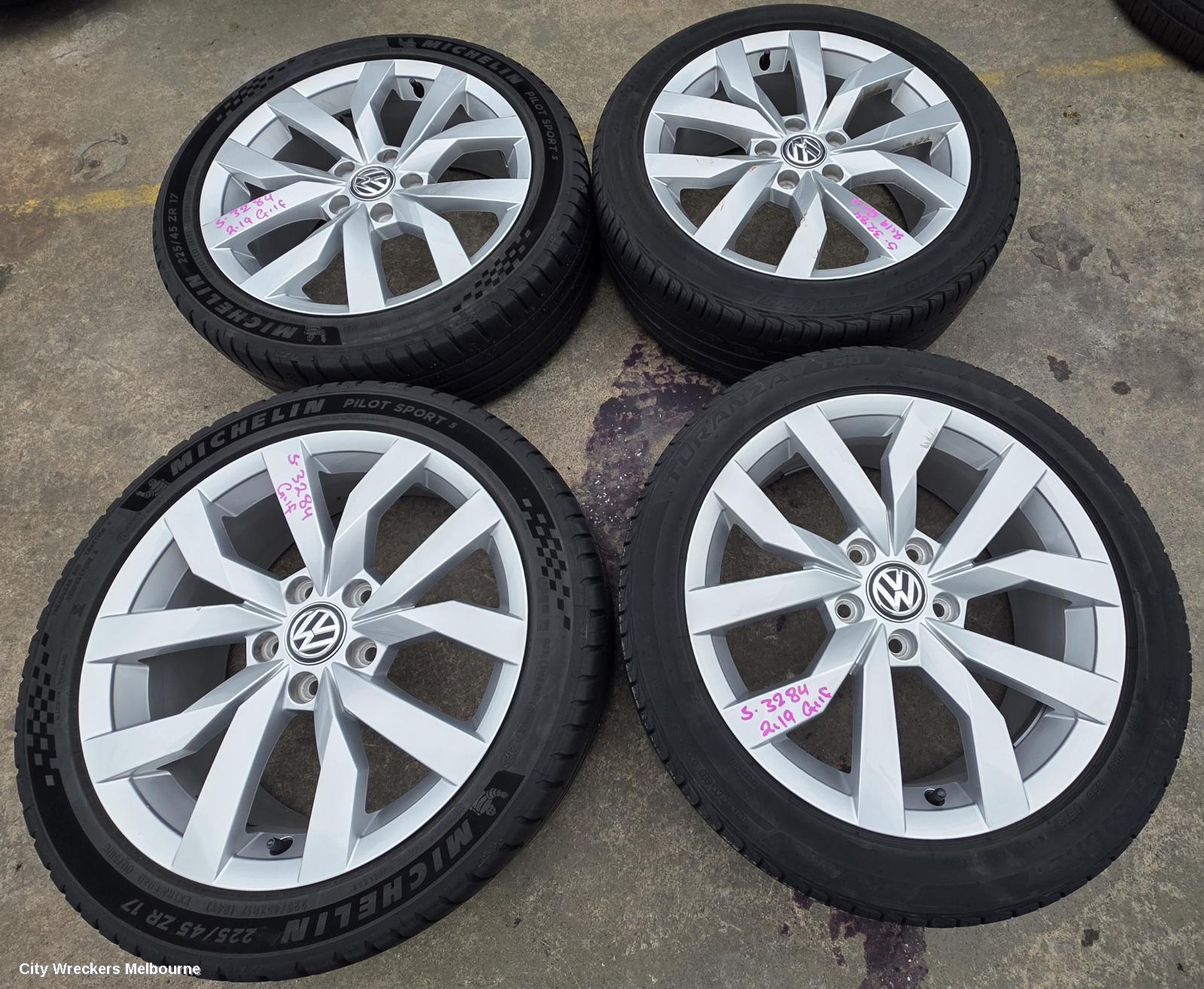 VOLKSWAGEN GOLF WHEEL MAG - Image 2