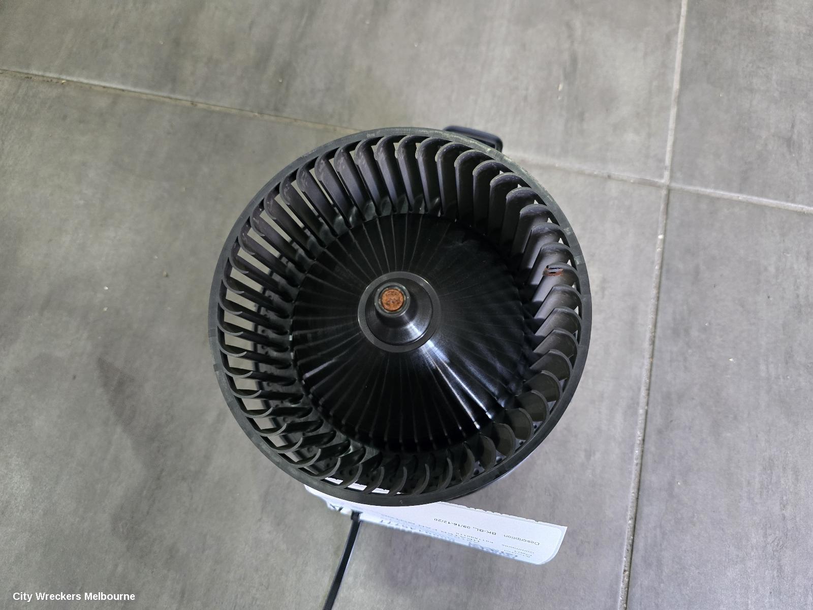 HOLDEN ASTRA HEATER FAN MOTOR, BK-BL, 09/2016 - 12/2020 - Image 3
