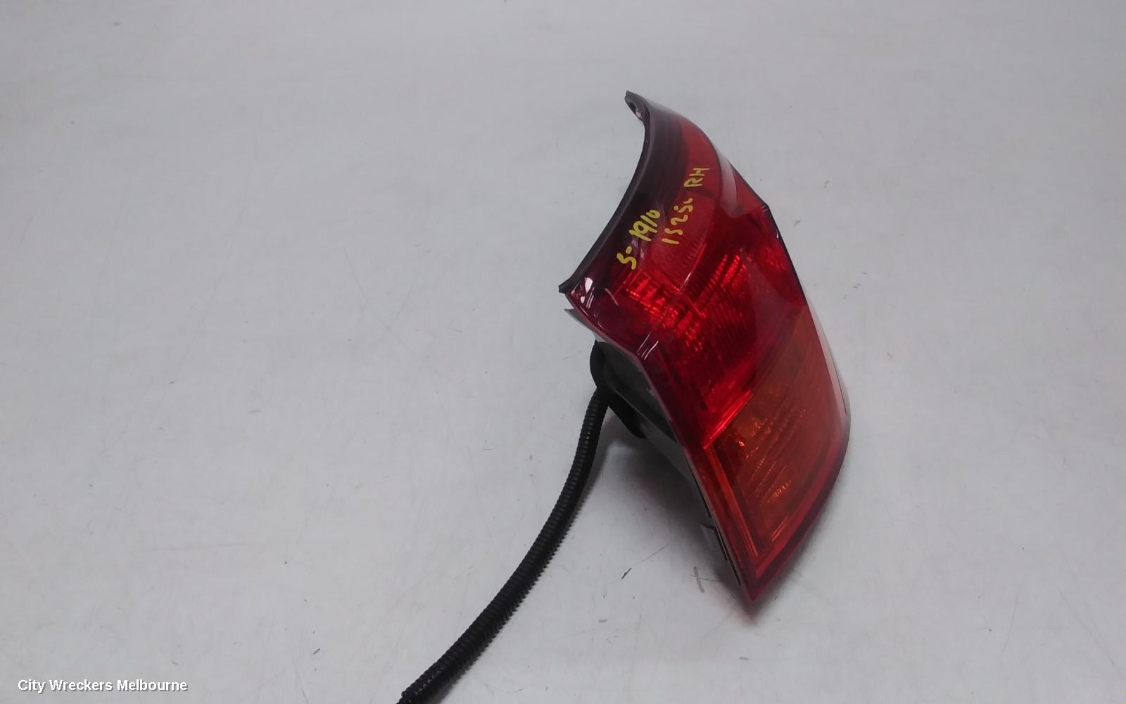 LEXUS IS250/IS250C RIGHT TAILLIGHT, IS250, GSE20R, SEDAN, VERTICAL TYPE, 11/2005 - 09/2008 - Image 3
