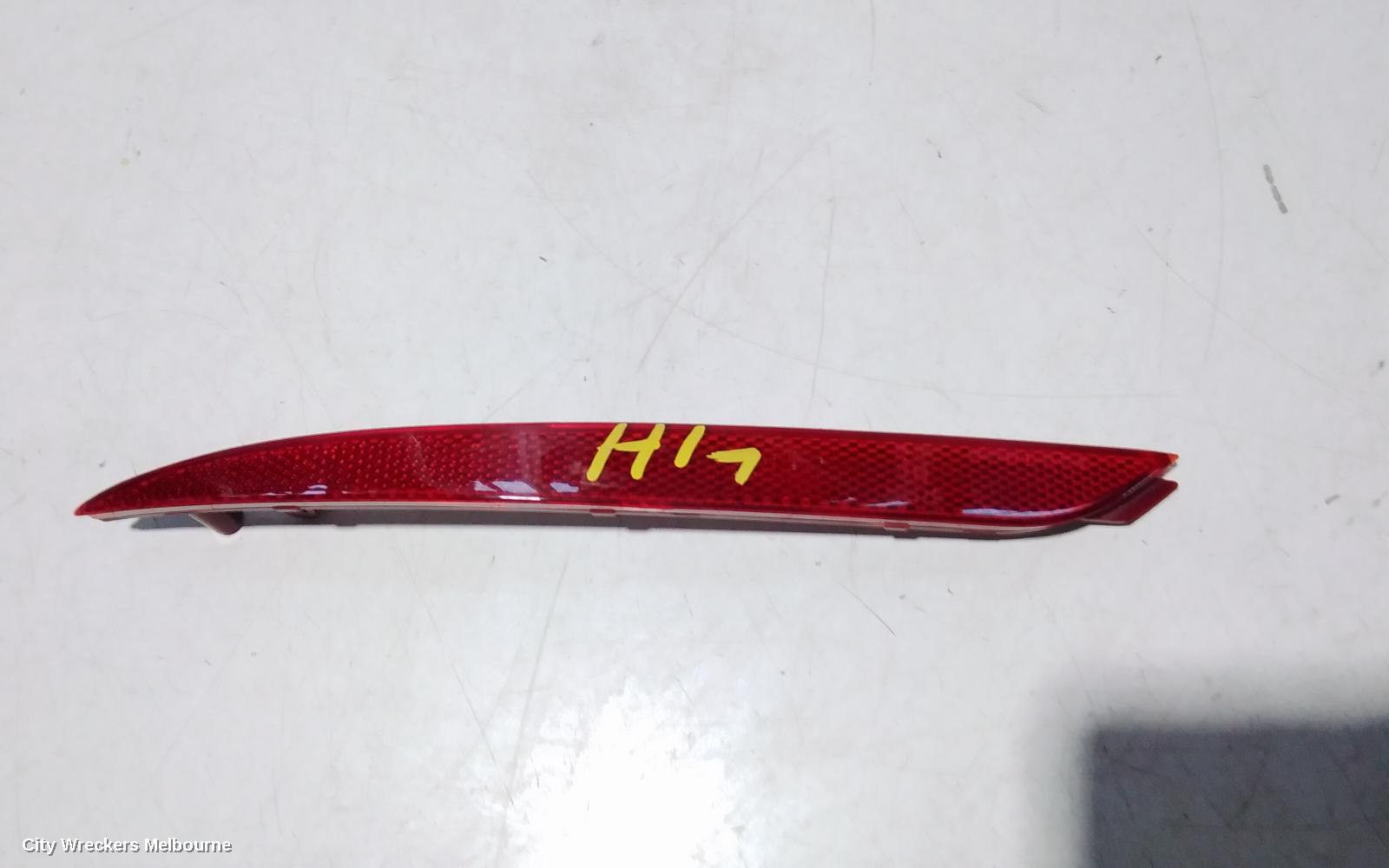 HOLDEN COMMODORE, VF, 05/2013 - 12/2017, LH REA BAR REFLECTOR: 95494 - Image 3