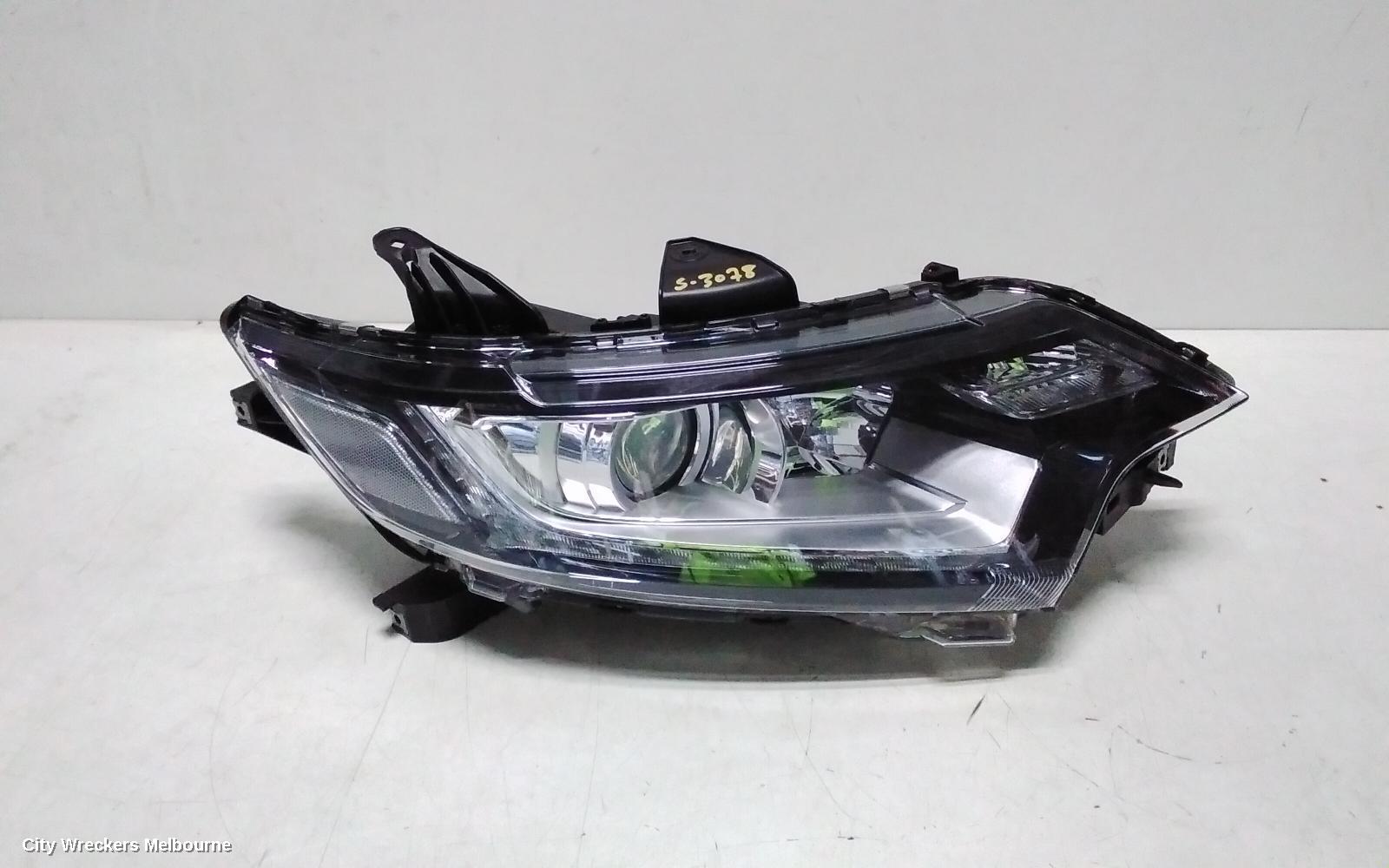 MITSUBISHI OUTLANDER RIGHT HEADLAMP, ZK-ZL, HALOGEN TYPE, 04/201507/2021 - Image 1