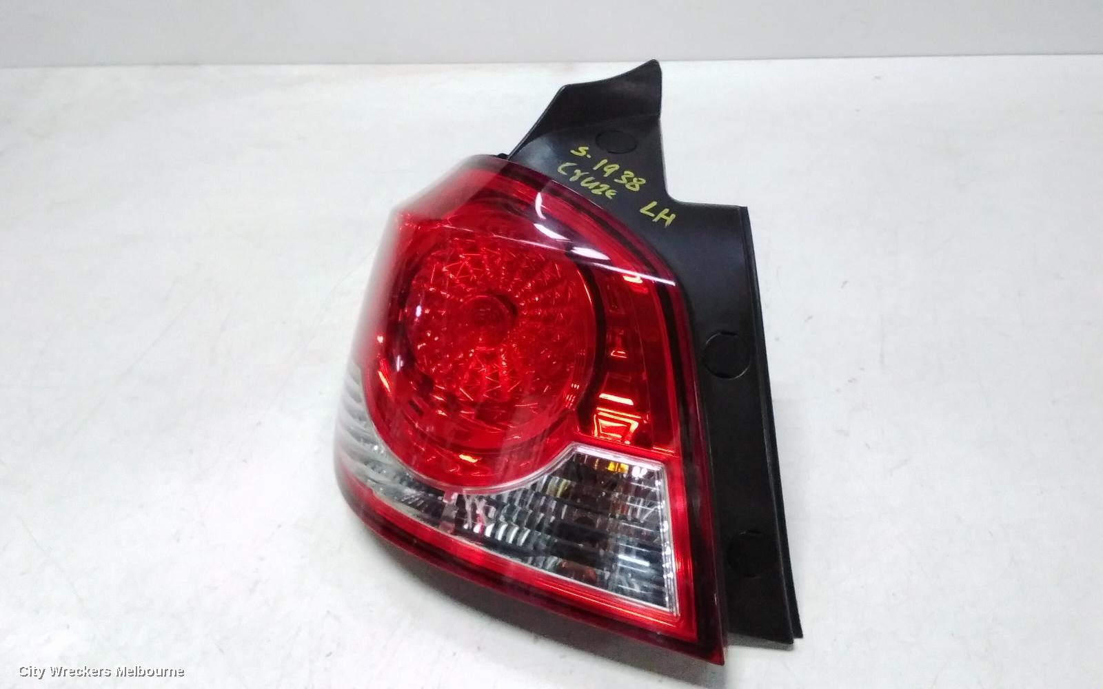 HOLDEN CRUZE LEFT TAILLIGHT, JH, HATCH, IN BODY, 03/2011 - 01/2017 - Image 3