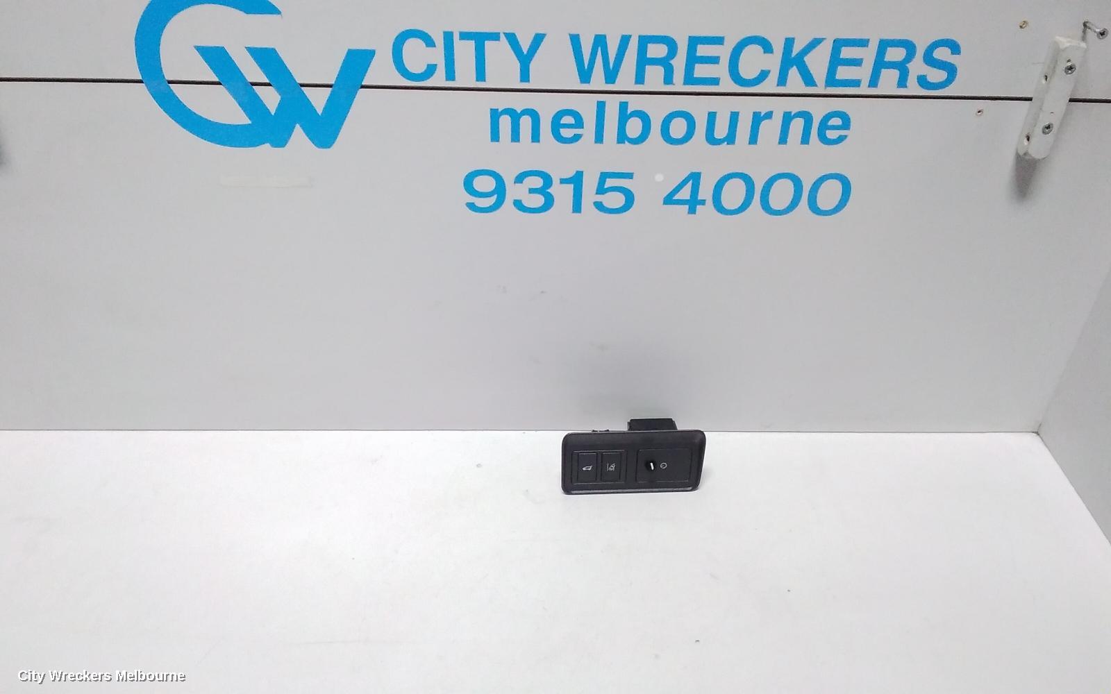 LAND ROVER RANGEROVER EVOQUE TAILGATE HANDLE, L538, 11/2011 - 01/2019 - Image 1