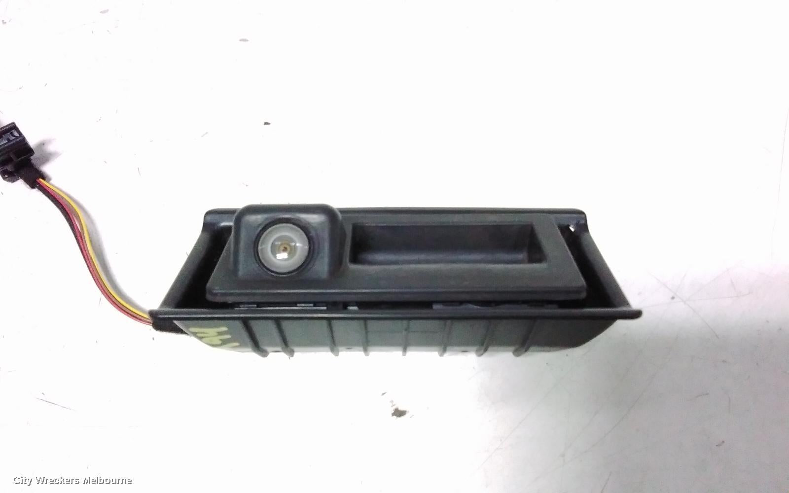 VOLKSWAGEN JETTA REVERSE CAMERA, REVERSE CAMERA (BOOTLID MOUNTED), W/ HANDLE TYPE, 1B, 02/2011 - 12/2017 - Image 3
