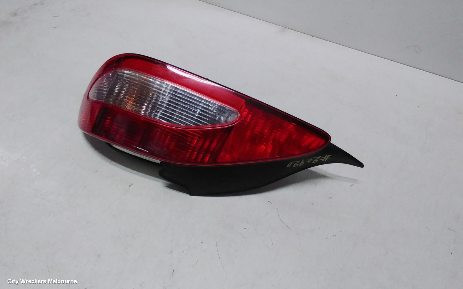 PEUGEOT 406 RIGHT TAILLIGHT, D9 SEDAN 08/1999 - 01/2004 - Image 3