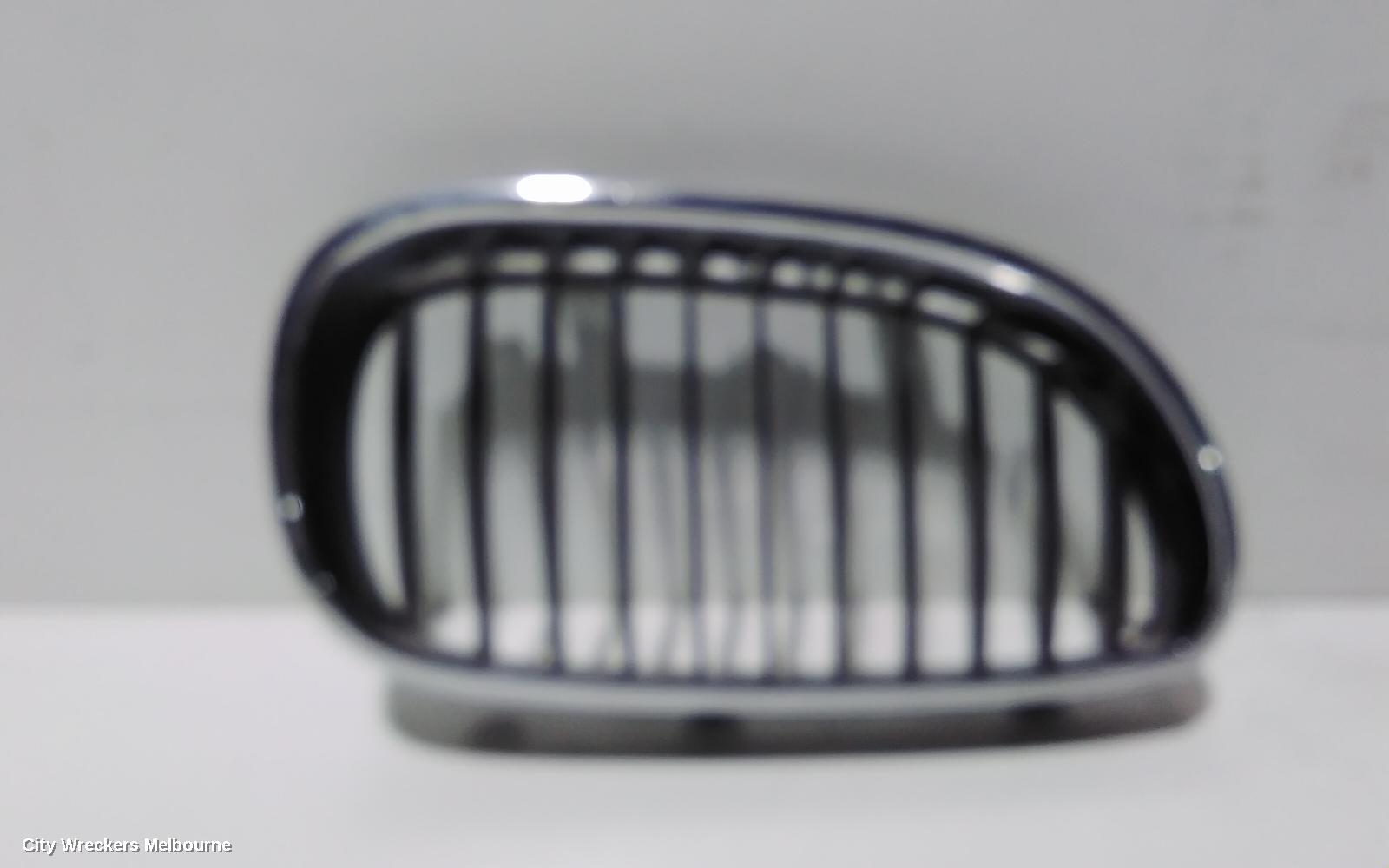 BMW 5 SERIES GRILLE, MAIN GRILLE (RH SIDE), E60, BLACK, 10/2003 - 04/2010 - Image 1