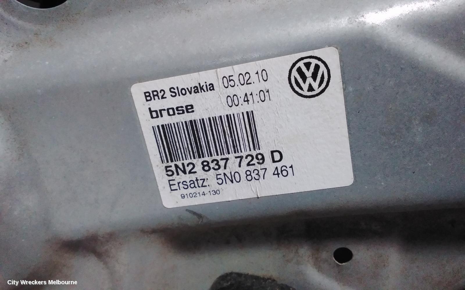 VOLKSWAGEN TIGUAN LEFT FRONT WINDOW REG/MOTOR, 5N, POWER, 05/2008 - 08/2016 - Image 2