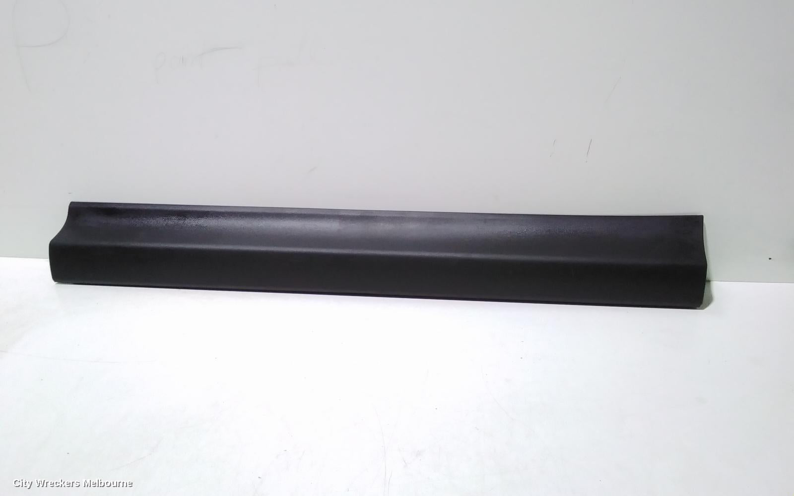 TOYOTA RAV4 DOOR MOULD, RHF LOWER DOOR MOULD: 96185, XA40, 12/2012 - 12/2018 - Image 1