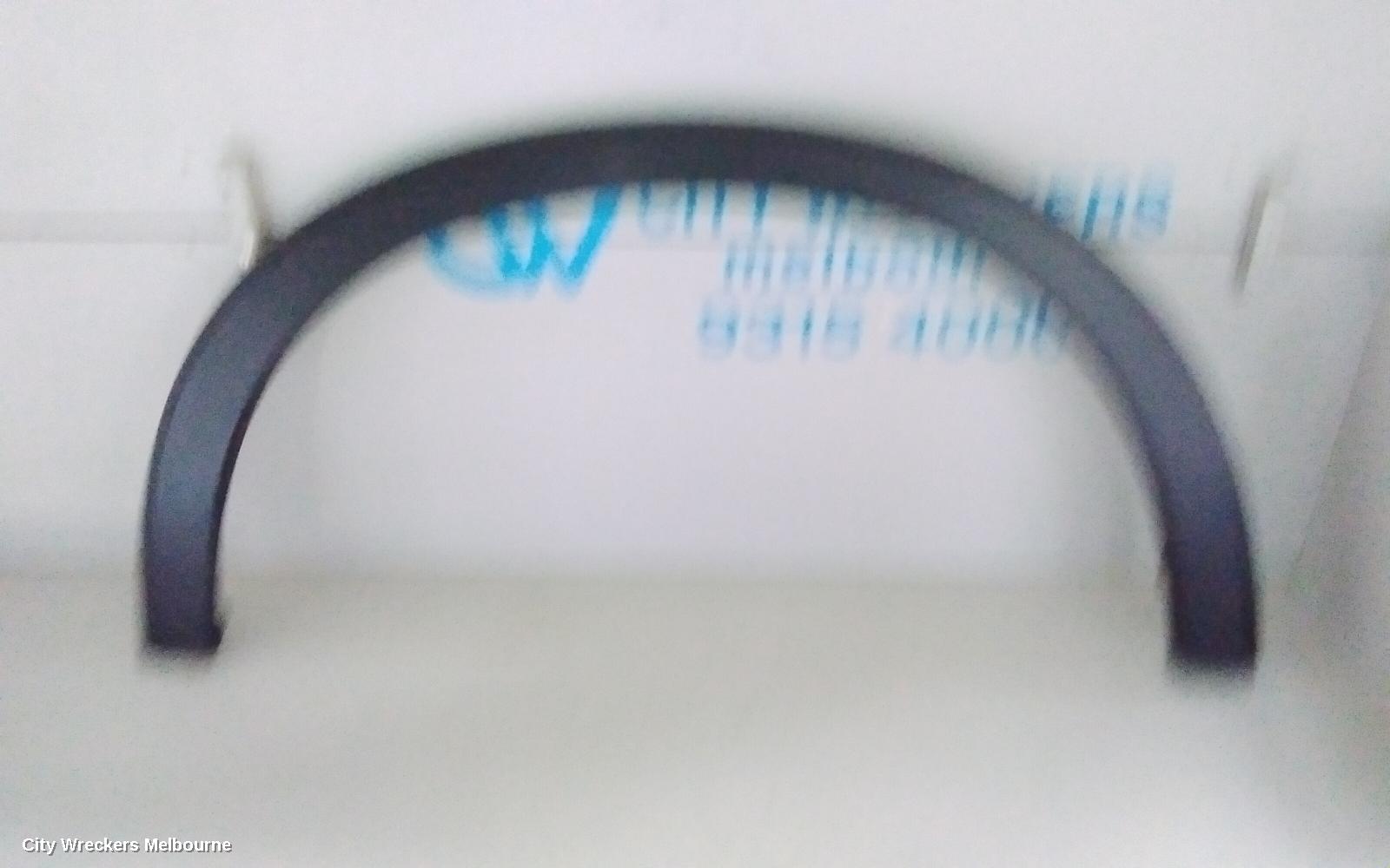 HONDA HRV WHEEL ARCH FLARE, LH FRONT, RU5, 12/2014 - 10/2021 - Image 2