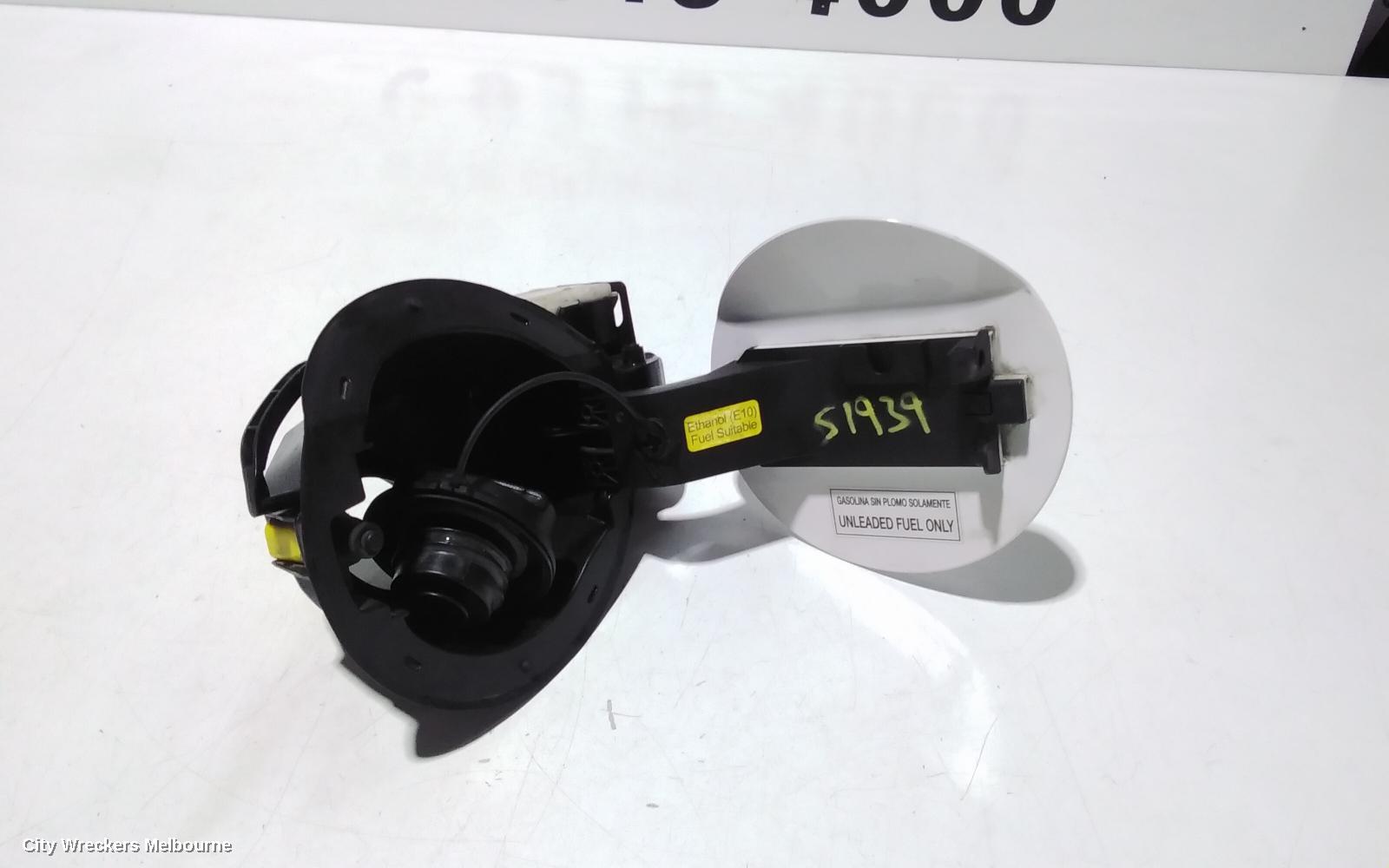 HOLDEN CRUZE FUEL DOOR / FILLER, FUEL DOOR, JH, 03/2011 - 01/2017 - Image 3
