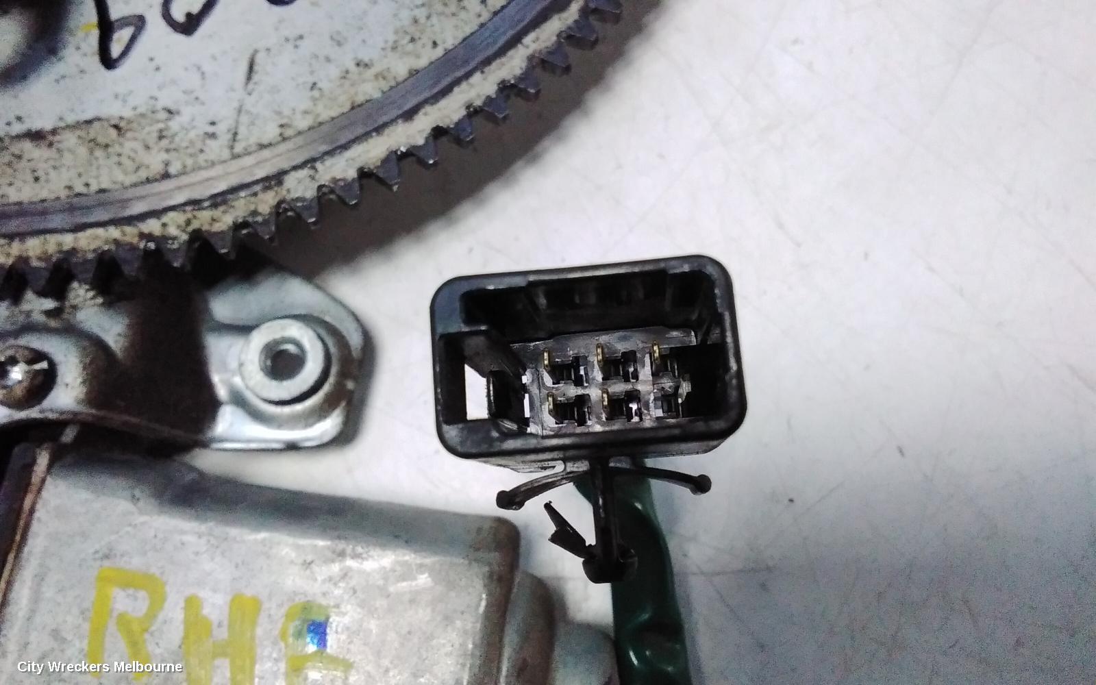 TOYOTA TARAGO RIGHT FRONT WINDOW REG/MOTOR, ACR30, POWER, 06/2000 - 02/2006 - Image 3