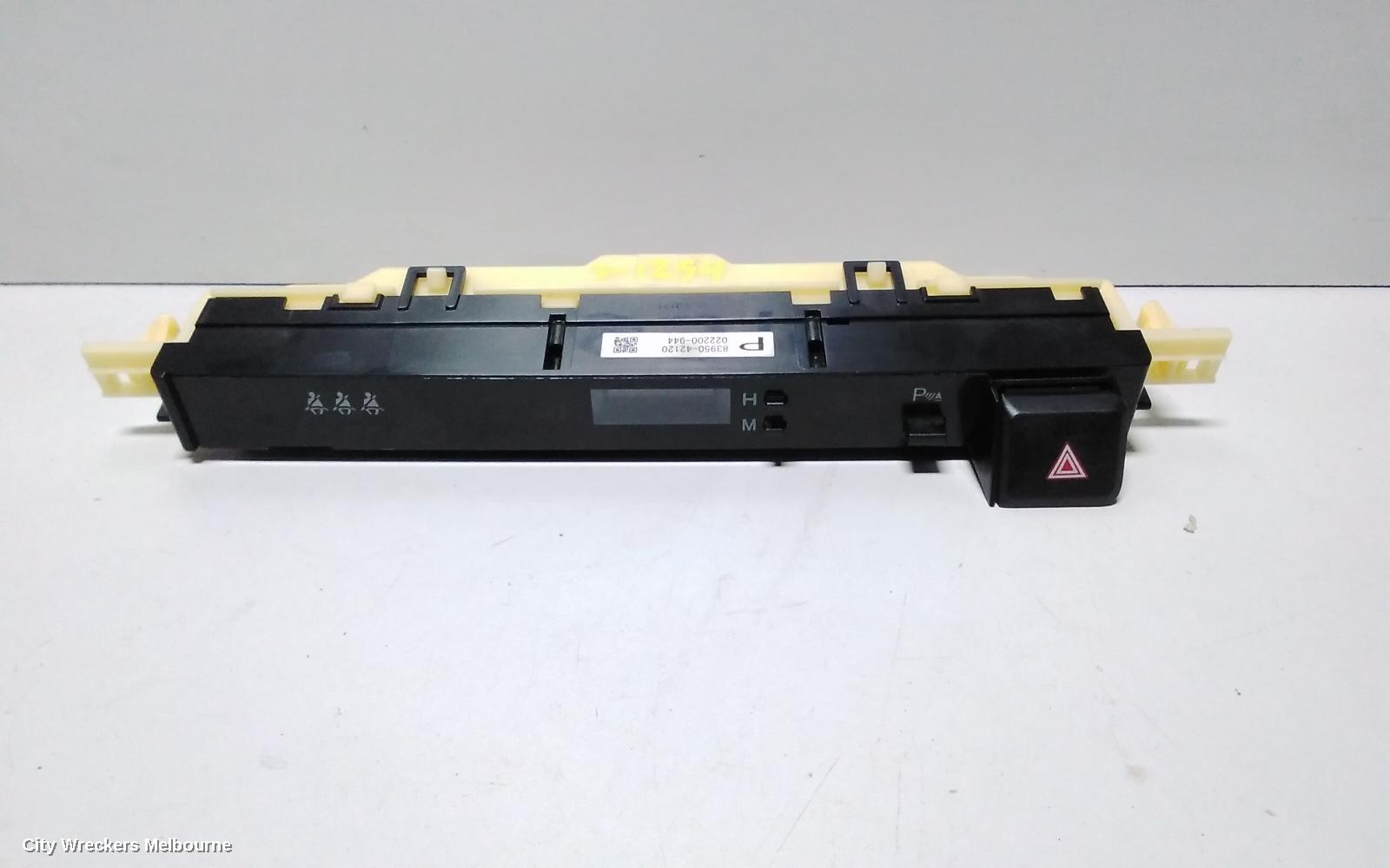 TOYOTA RAV4 CLOCK, XA40, 12/2012 - 12/2018 - Image 2