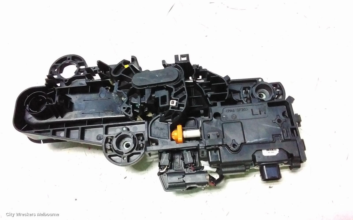 MAHINDRA XUV700 DOOR HANDLE, W601, LH FRONT, OUTER, W/ SMART HANDLES TYPE, 01/2023 ONWARDS - Image 3